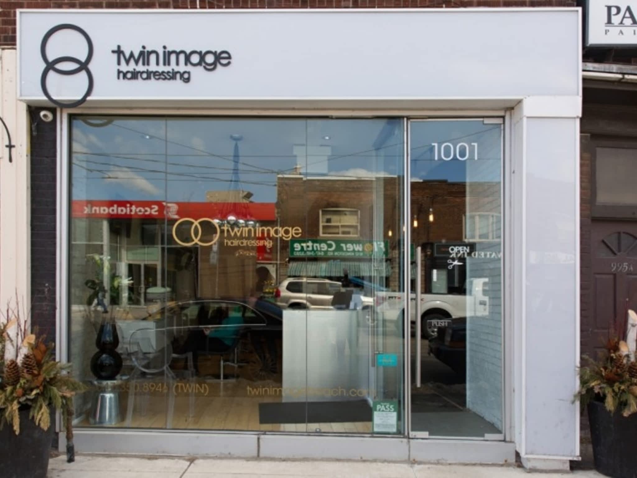 photo Twin Image Hairdressing