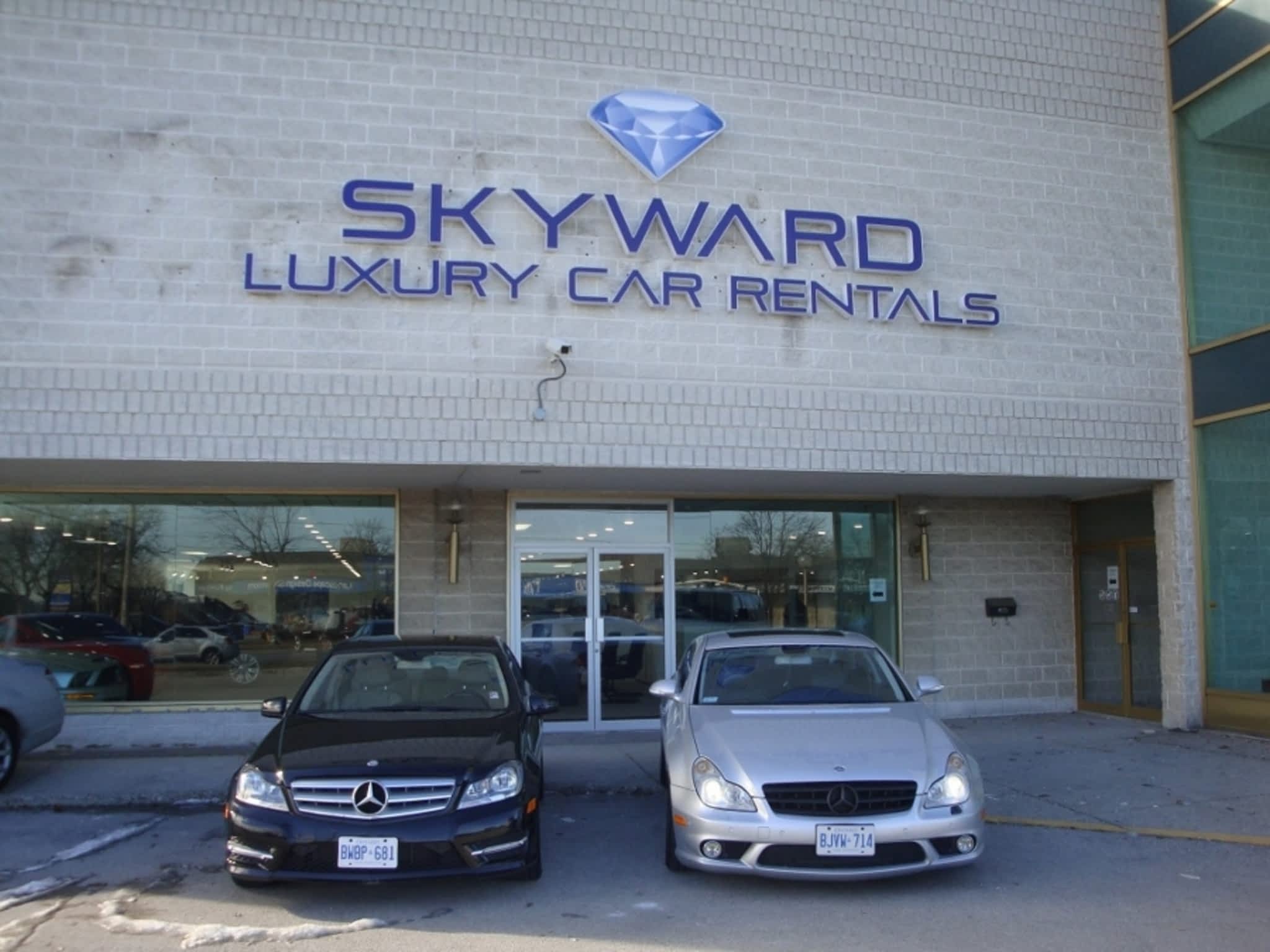 photo Skyward Luxury Car Rentals Inc