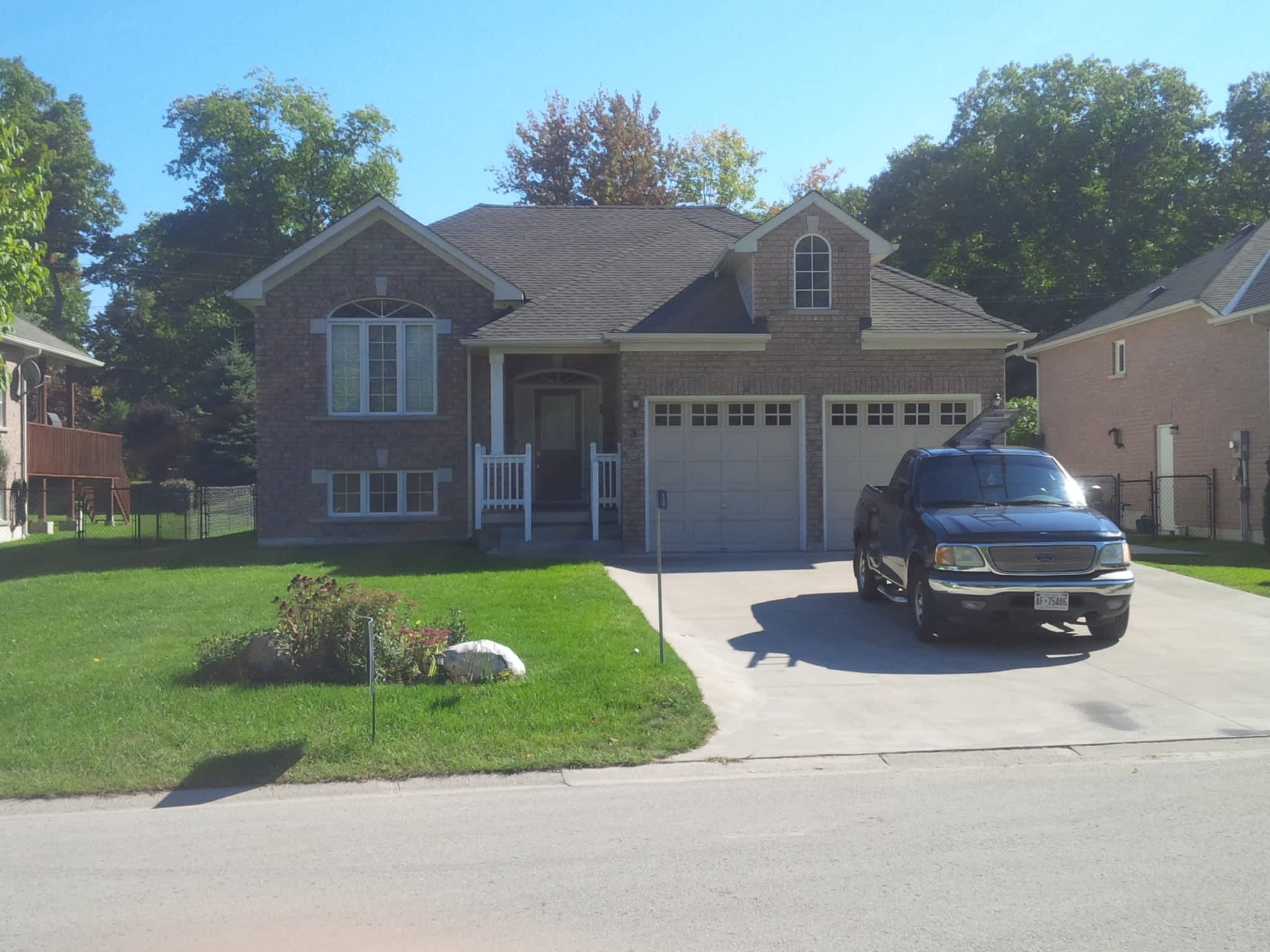 photo Pro-Line Roofing