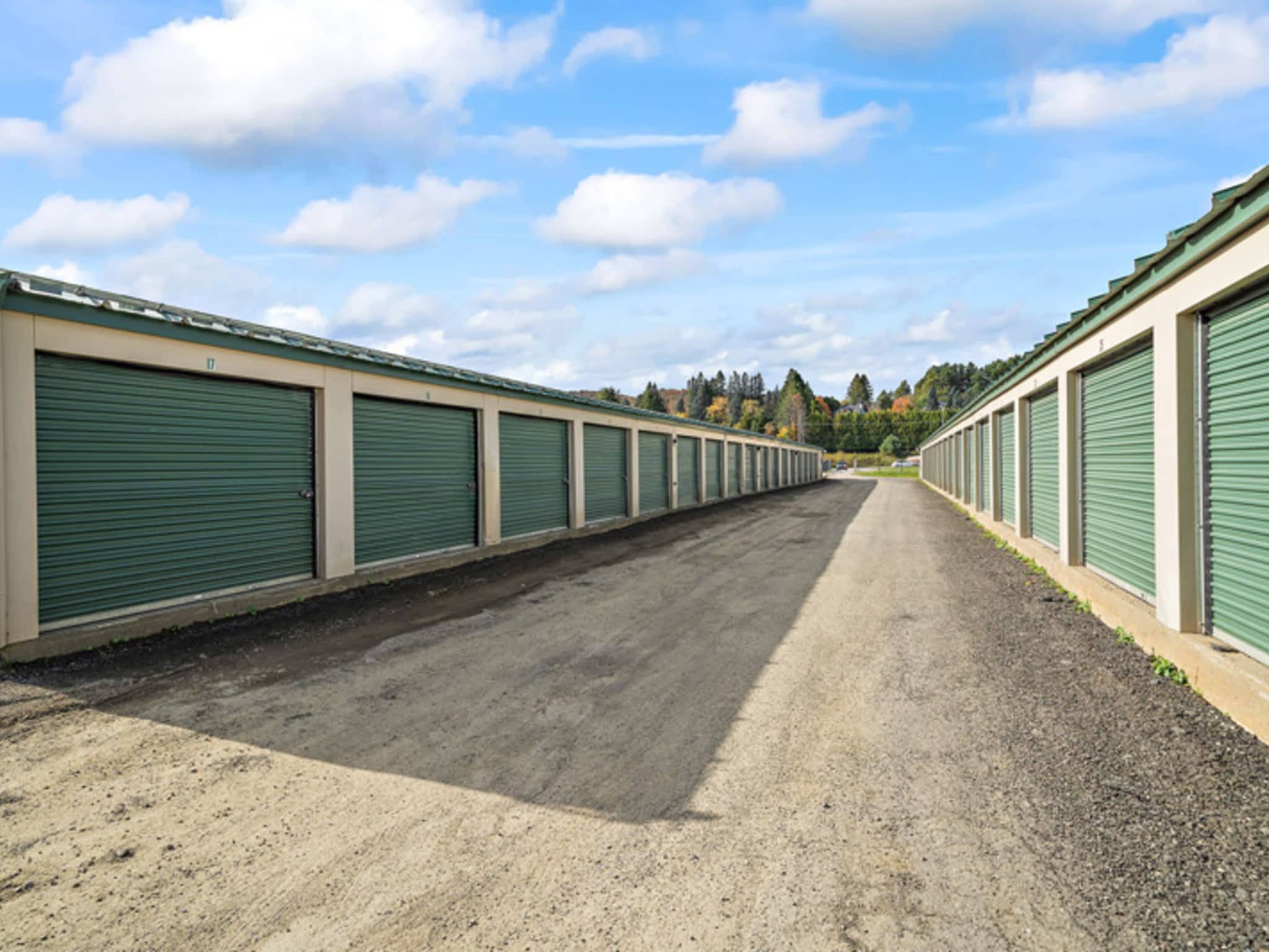 photo Montréal Mini-Storage - Sainte-Adèle (Sortie 64)