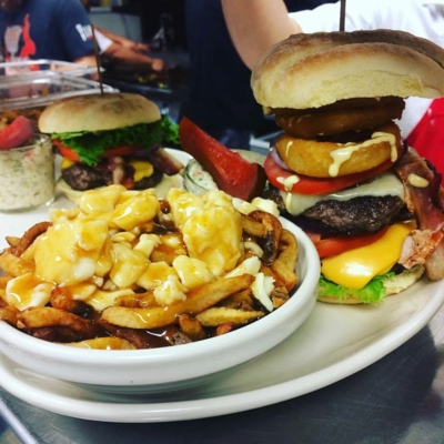 Voir le profil de La Belle & La Boeuf - Burger Bar - Laurier - Val-Belair
