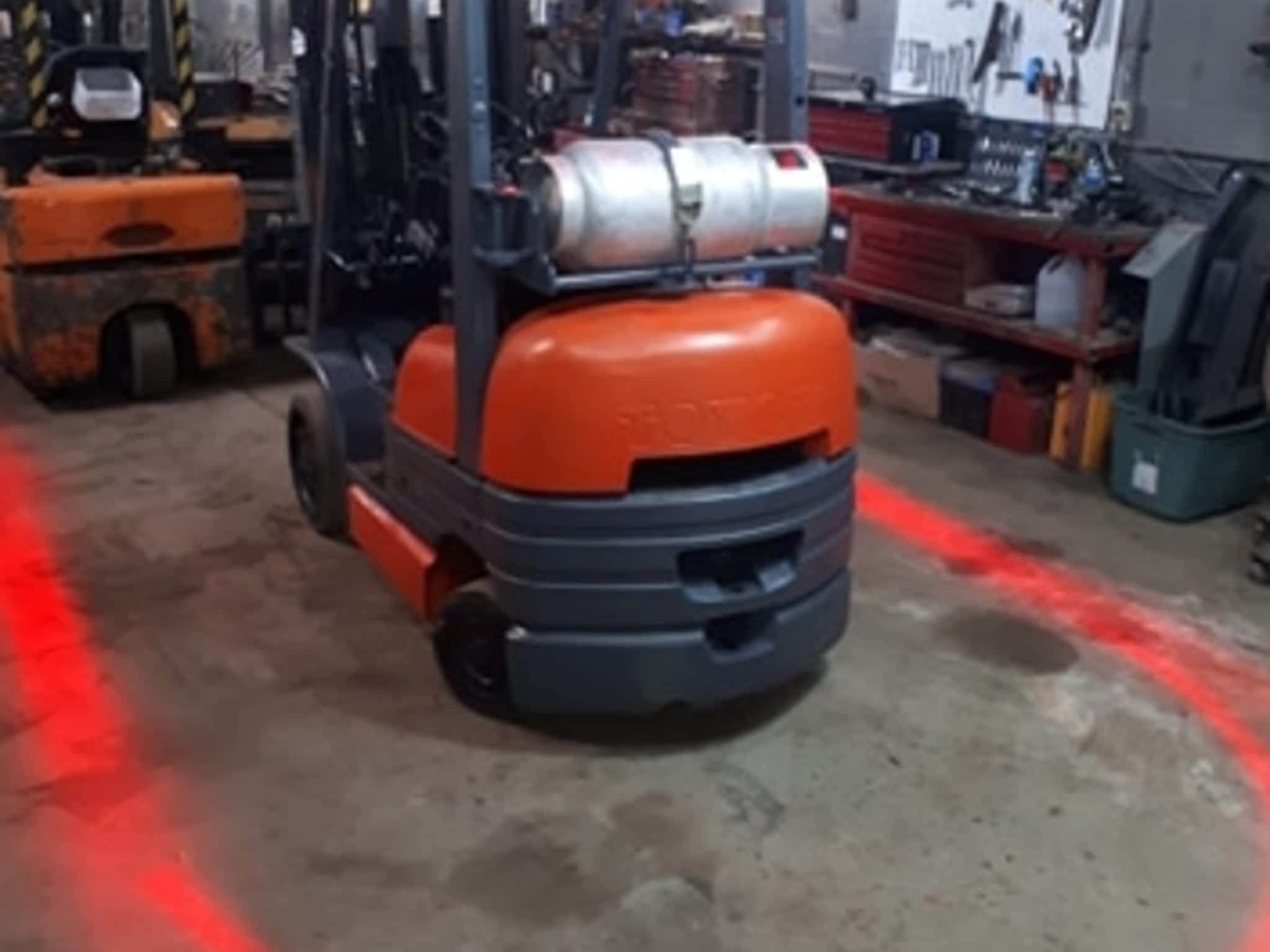 photo Multi Chariots Elévateurs / Multi-lifts