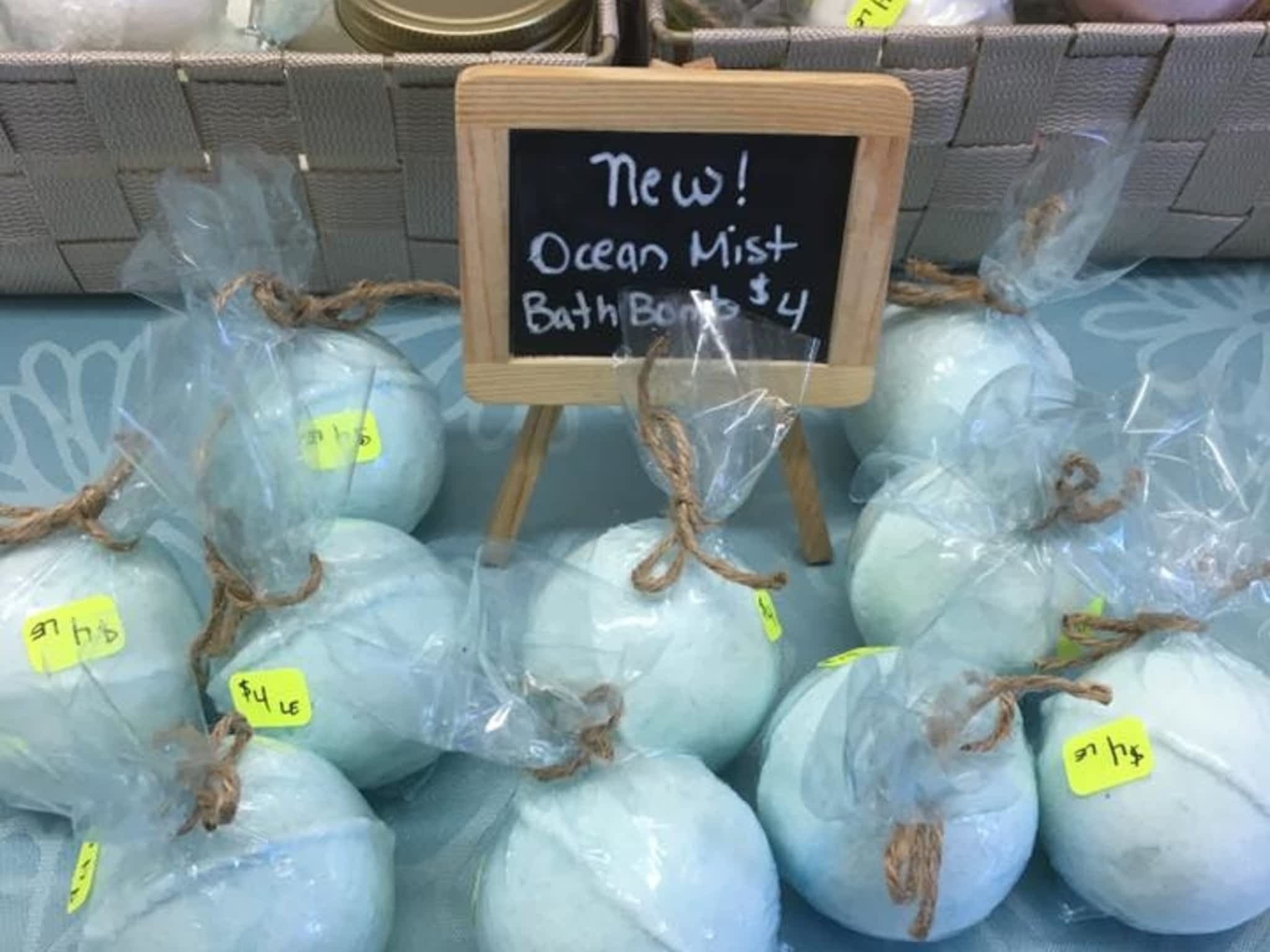 photo Laura's Essentials