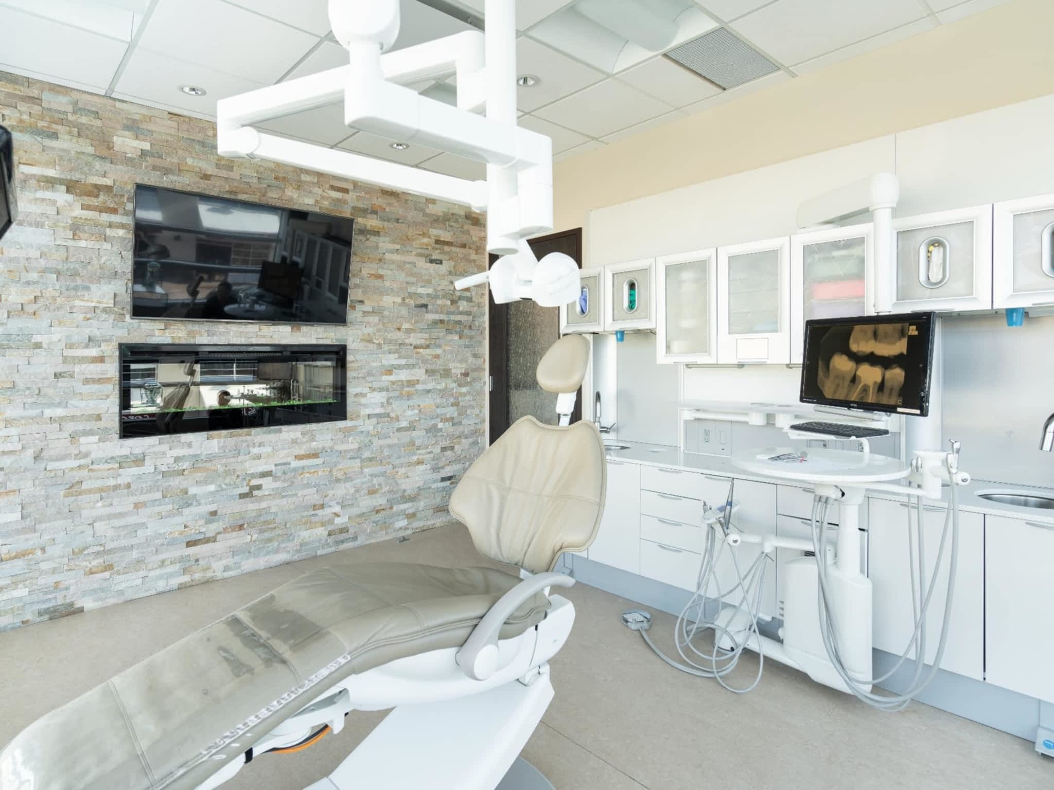 photo Kherani Dental at Aspen