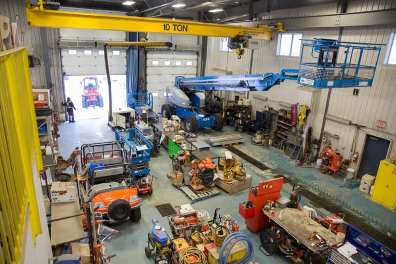 Ron's Equipment Rental & Industrial Supply Ltd Yellowknife, NT 103