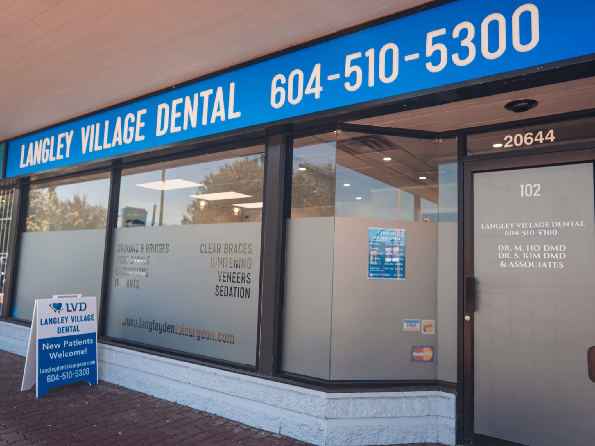 photo Langley Village Dental