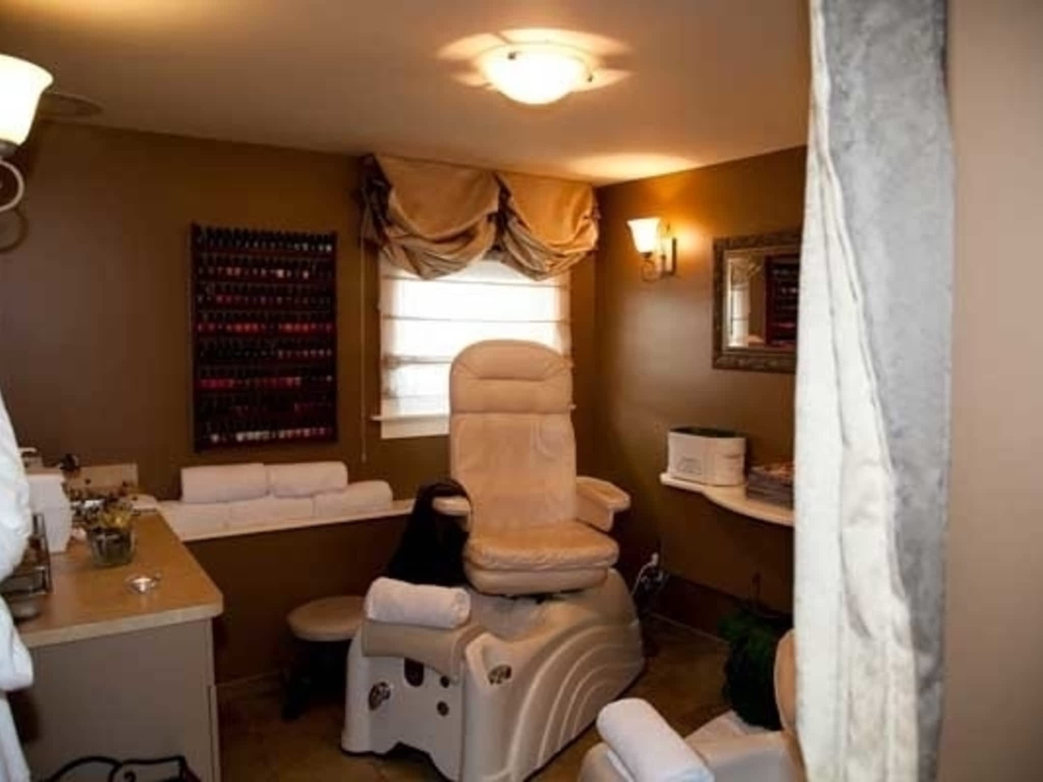 photo Nicole's Anti-Aging Center and Spa