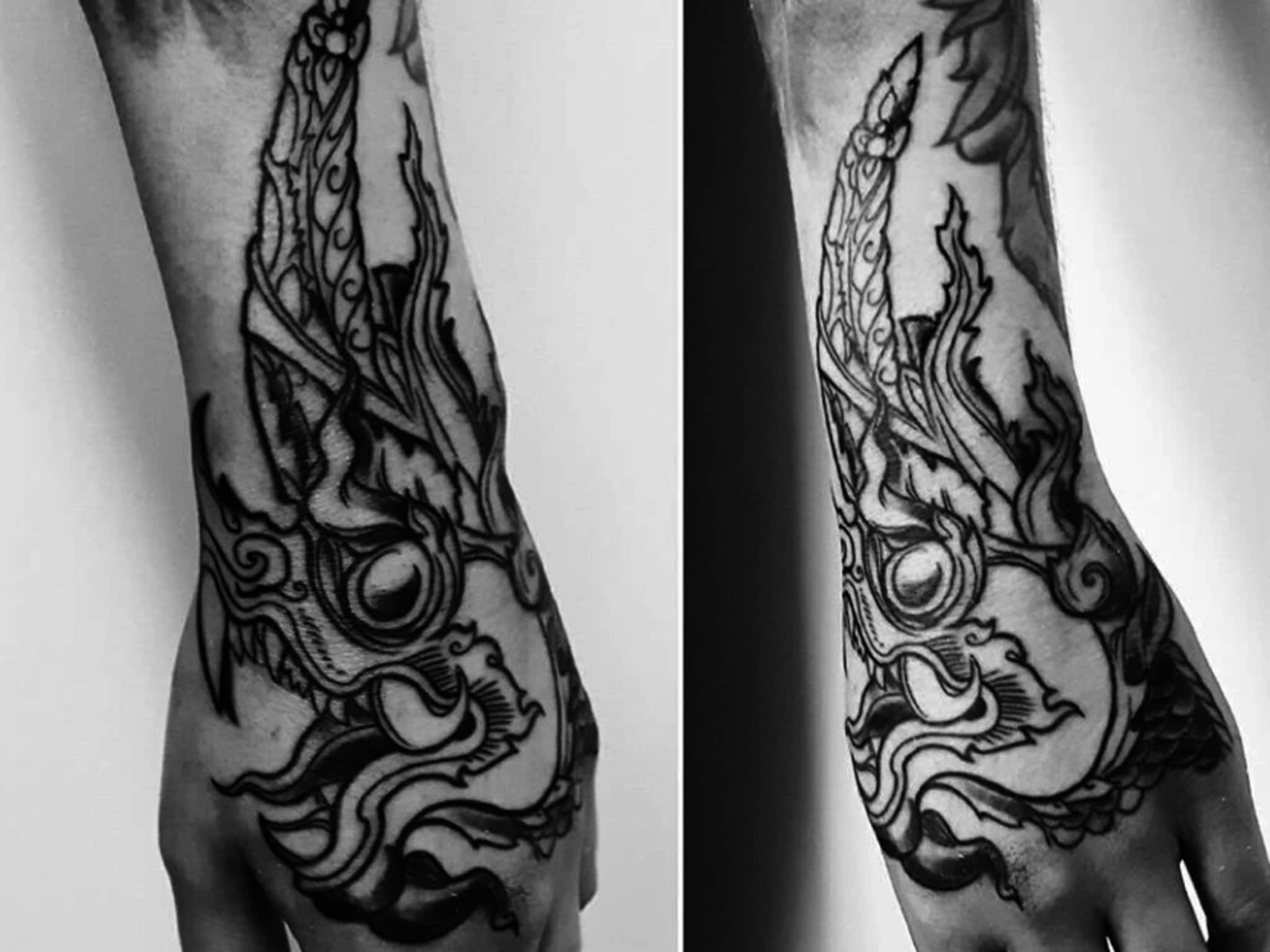 photo Black Swan Tattoo