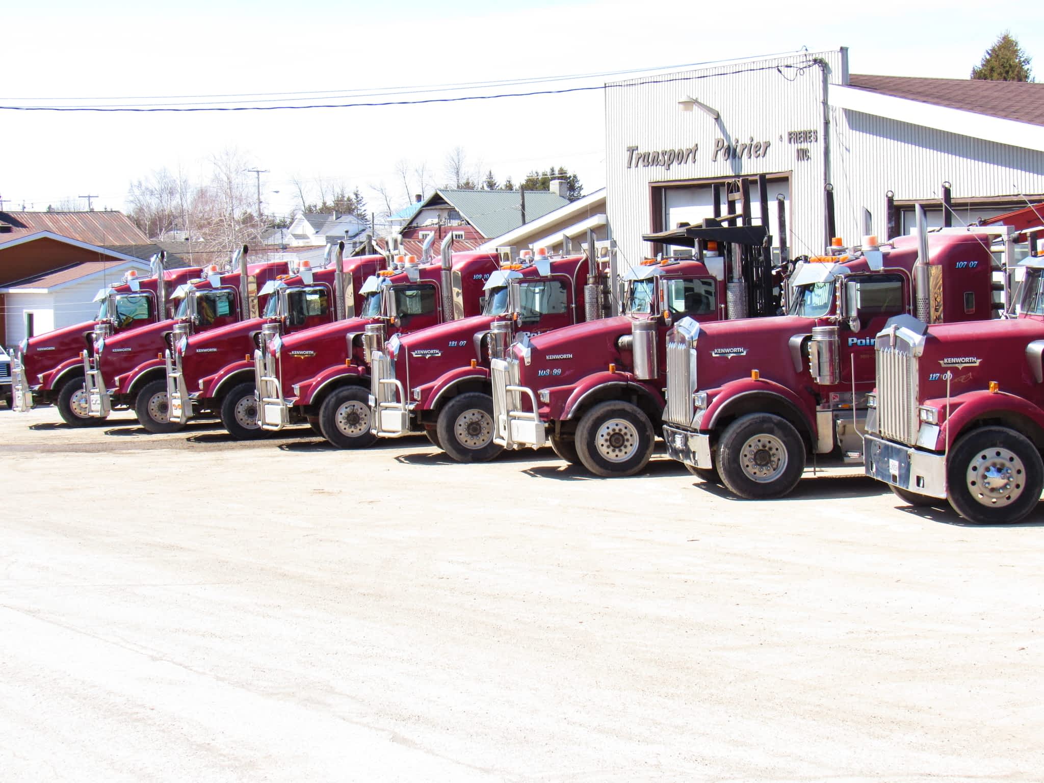 Transport Poirier & Frères Inc SaintAlphonsedeCaplan, QC 112
