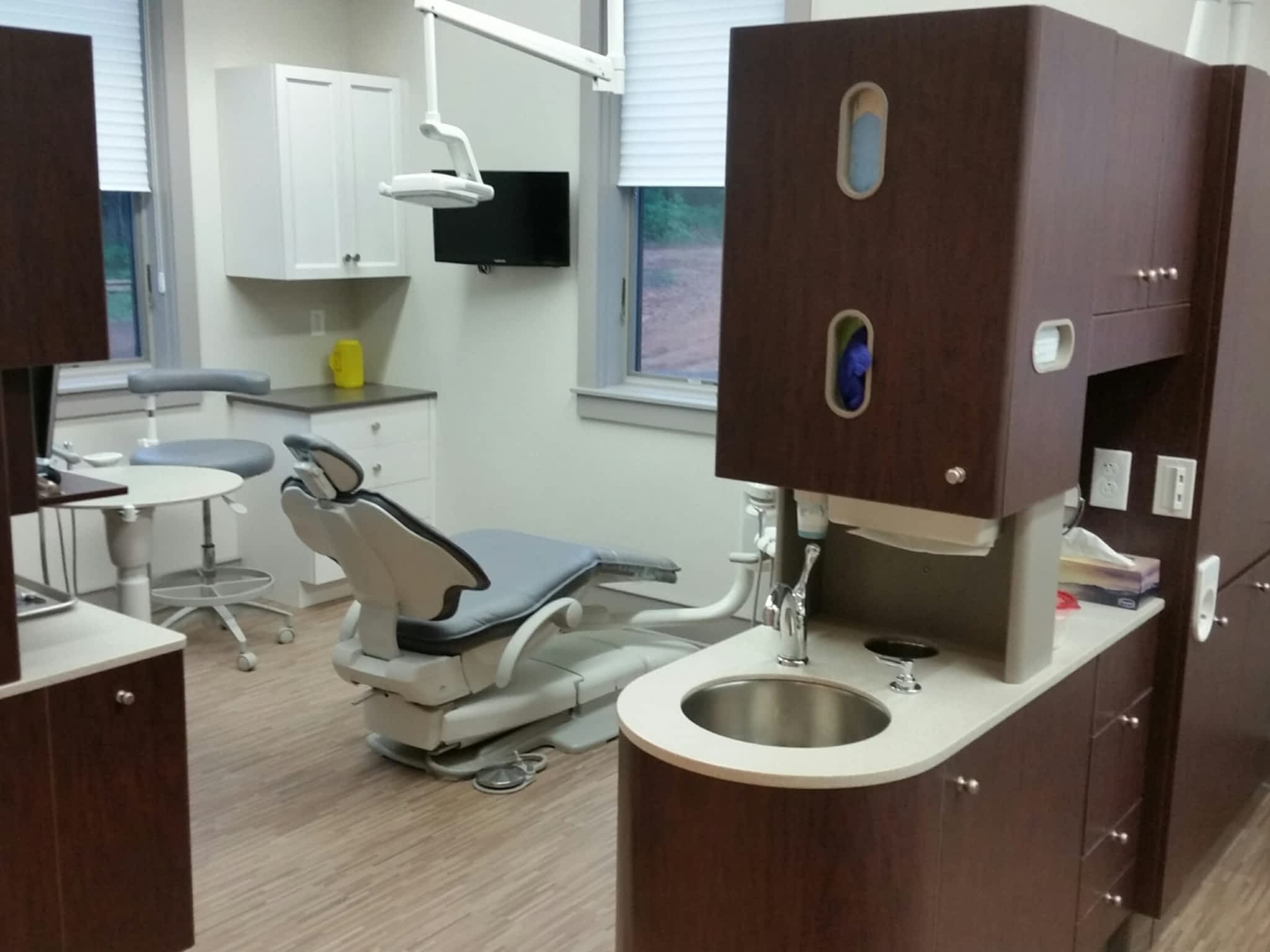 photo Fundy Dental Centre - Emergency Dental Clinic