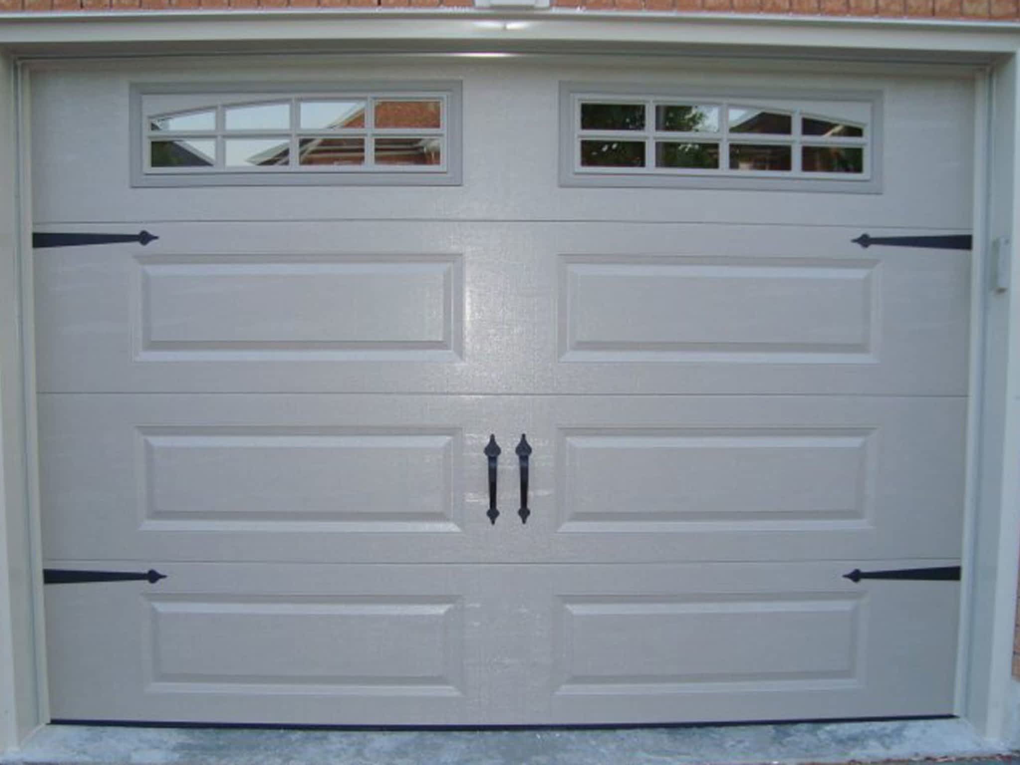 photo Junior's Garage Doors