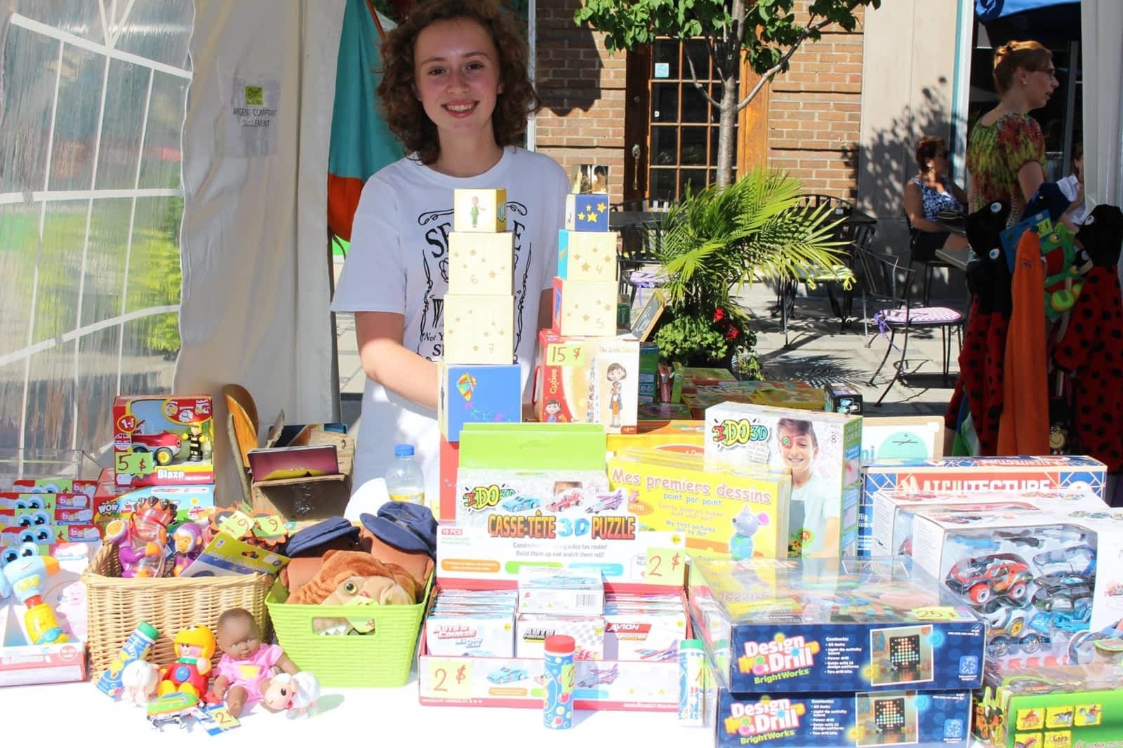 Le Chat Perche Opening Hours 406 Av Victoria Saint Lambert Qc