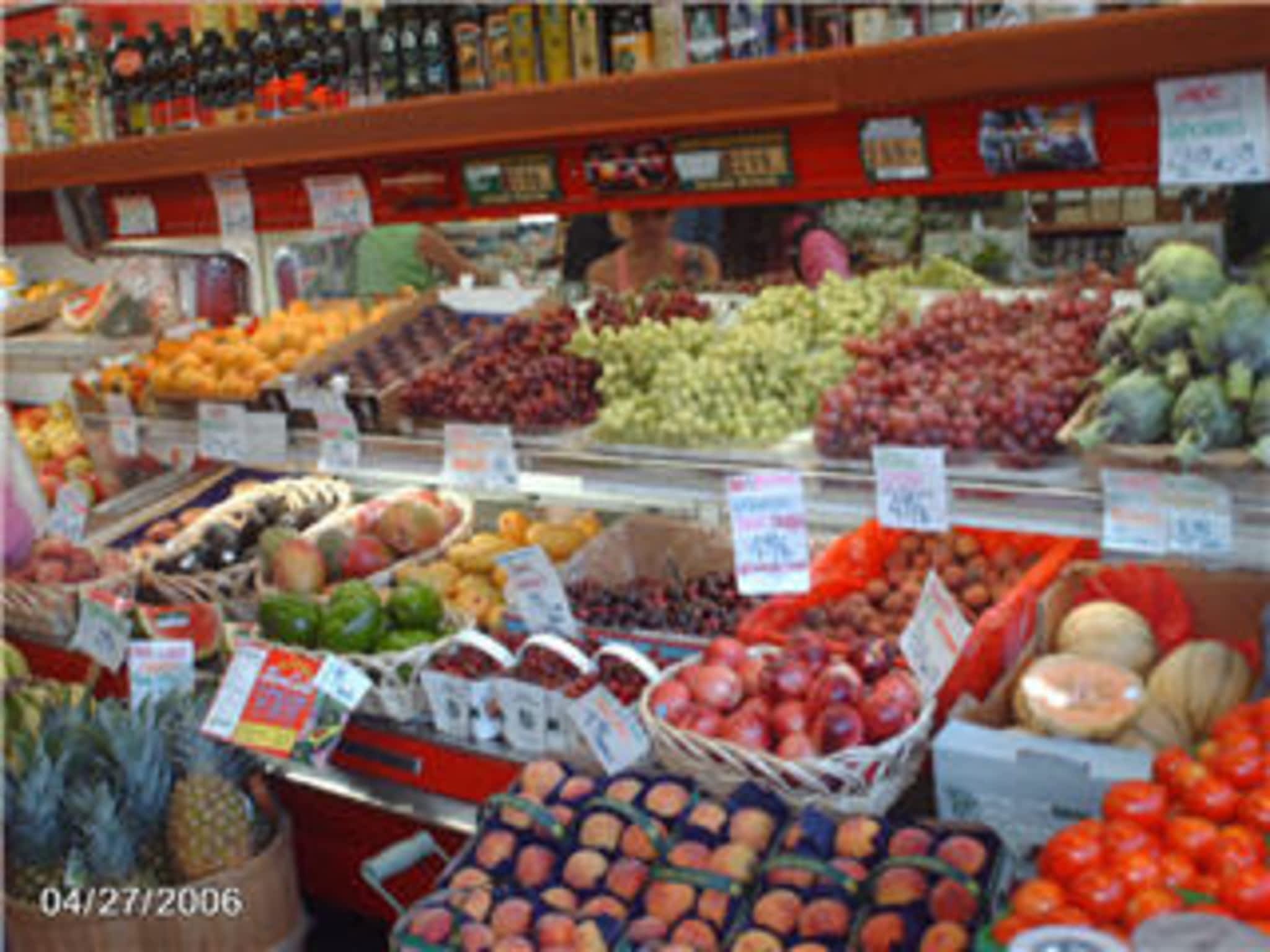 photo Byward Fruit Market