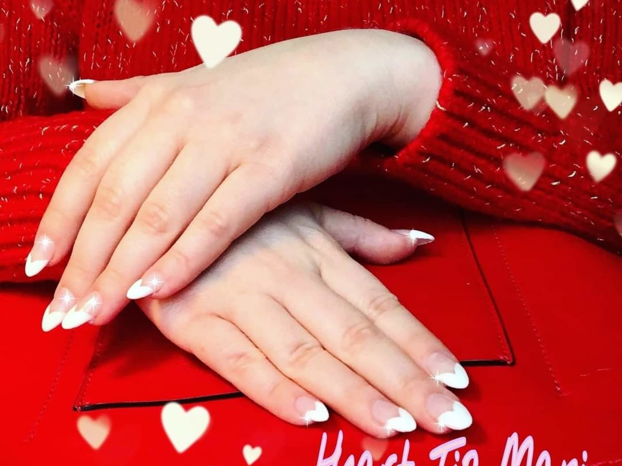 photo Hands Down Nail Studio