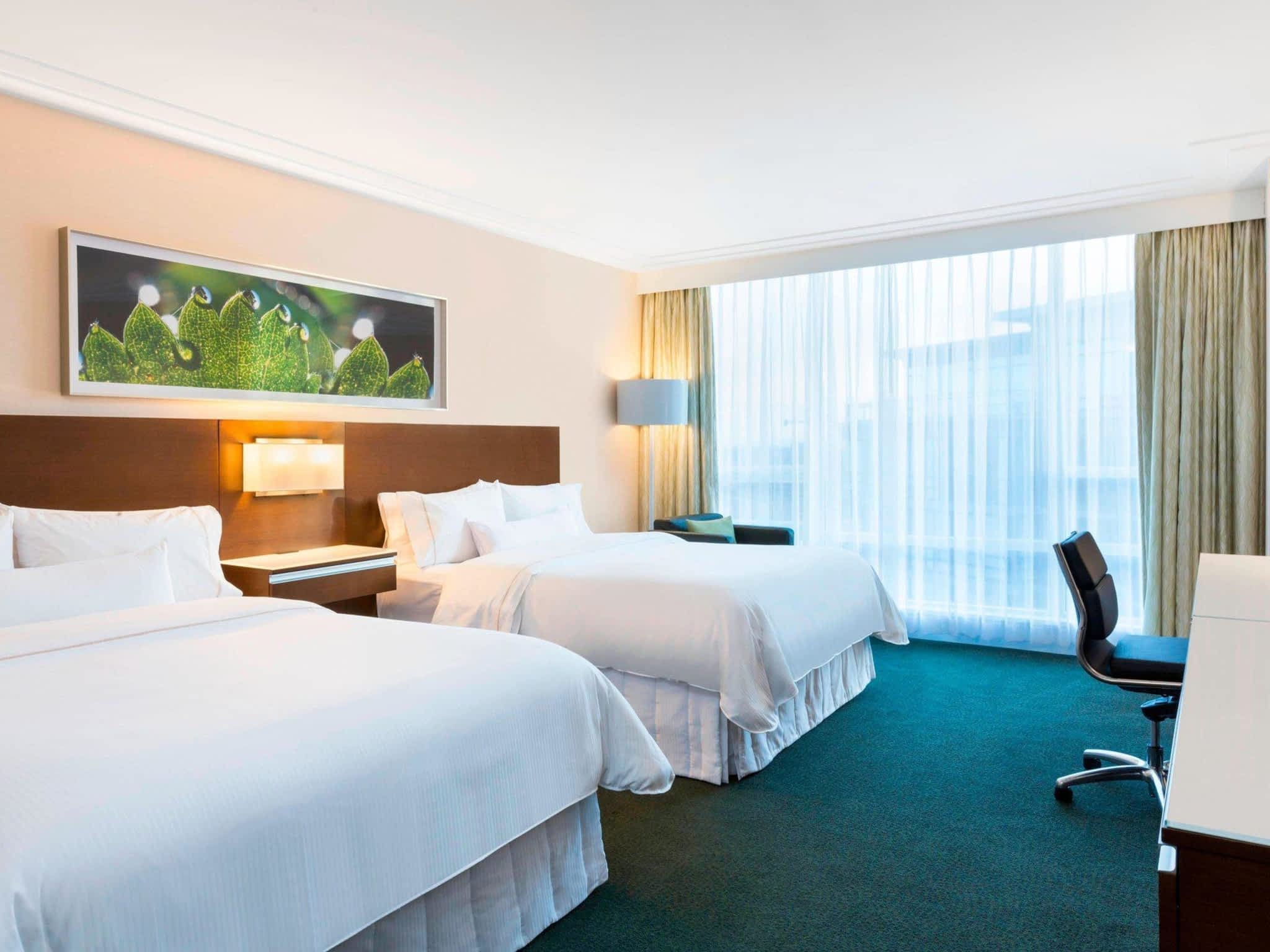 photo Westin Wall Centre Vancouver Airport Hotel The