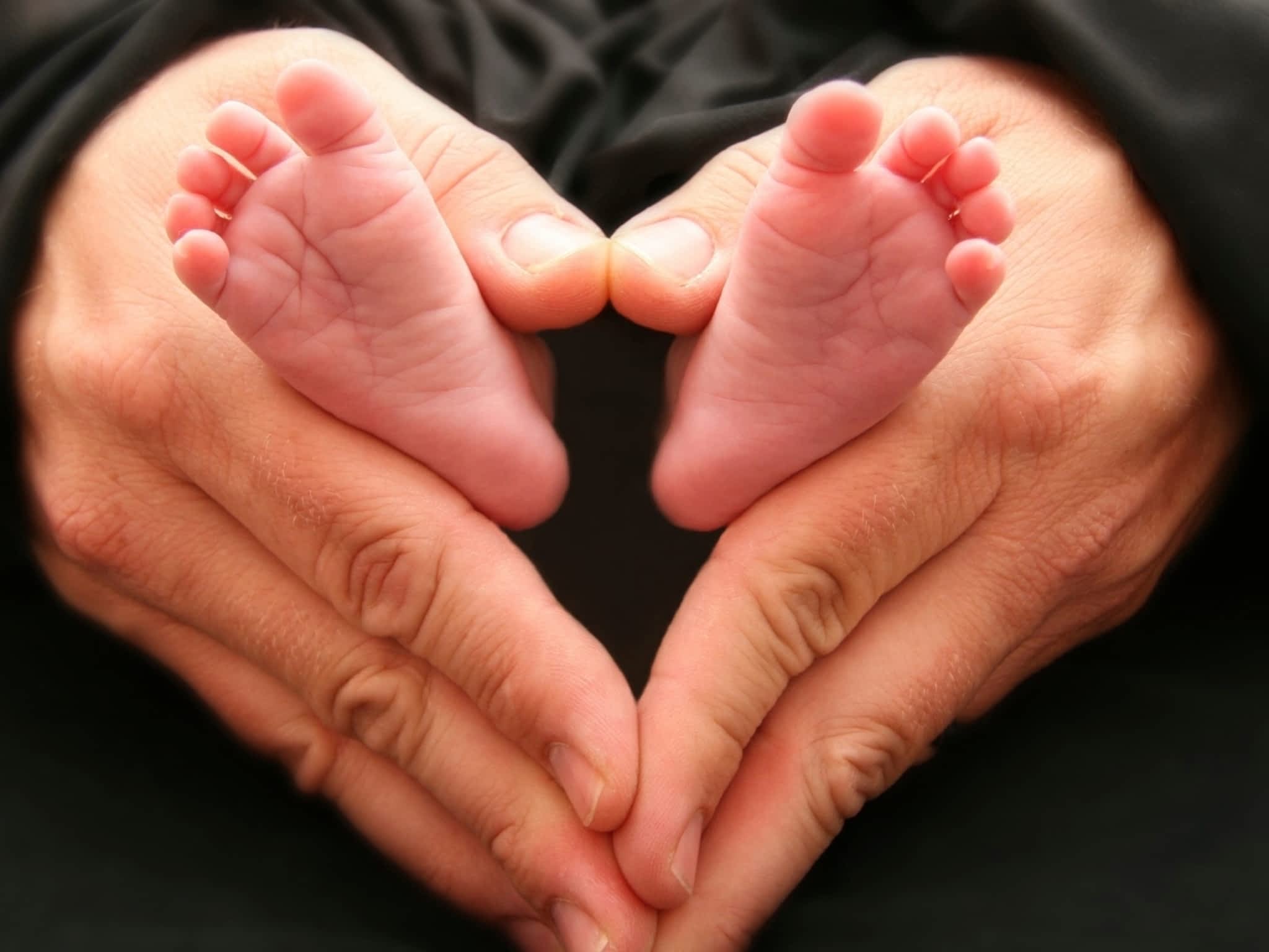 photo Hands to Heel & Birth Beginnings
