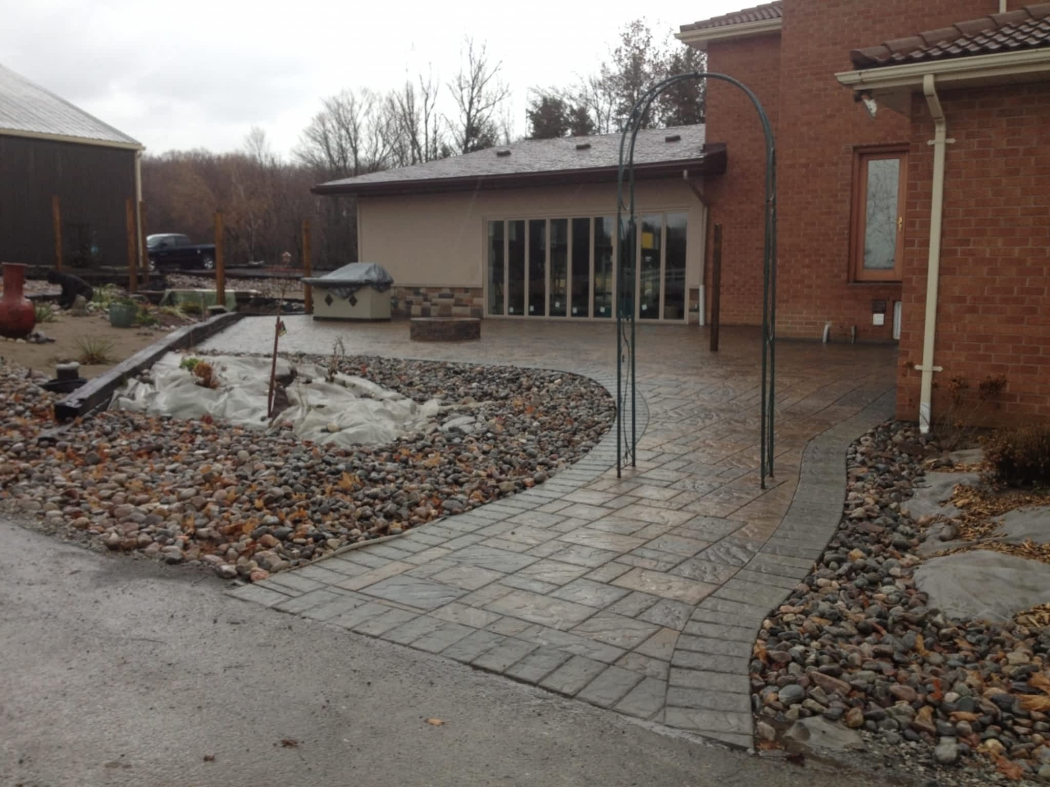 photo Patrick's Interlock & Landscape