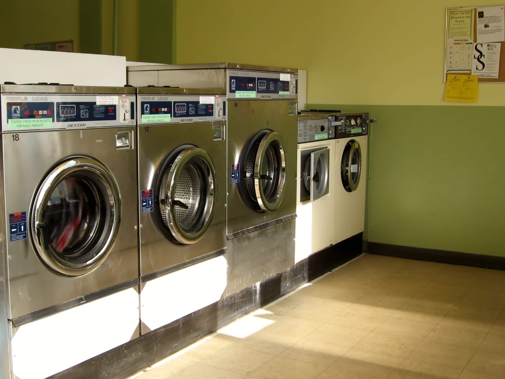 photo Super Suds Laundromat