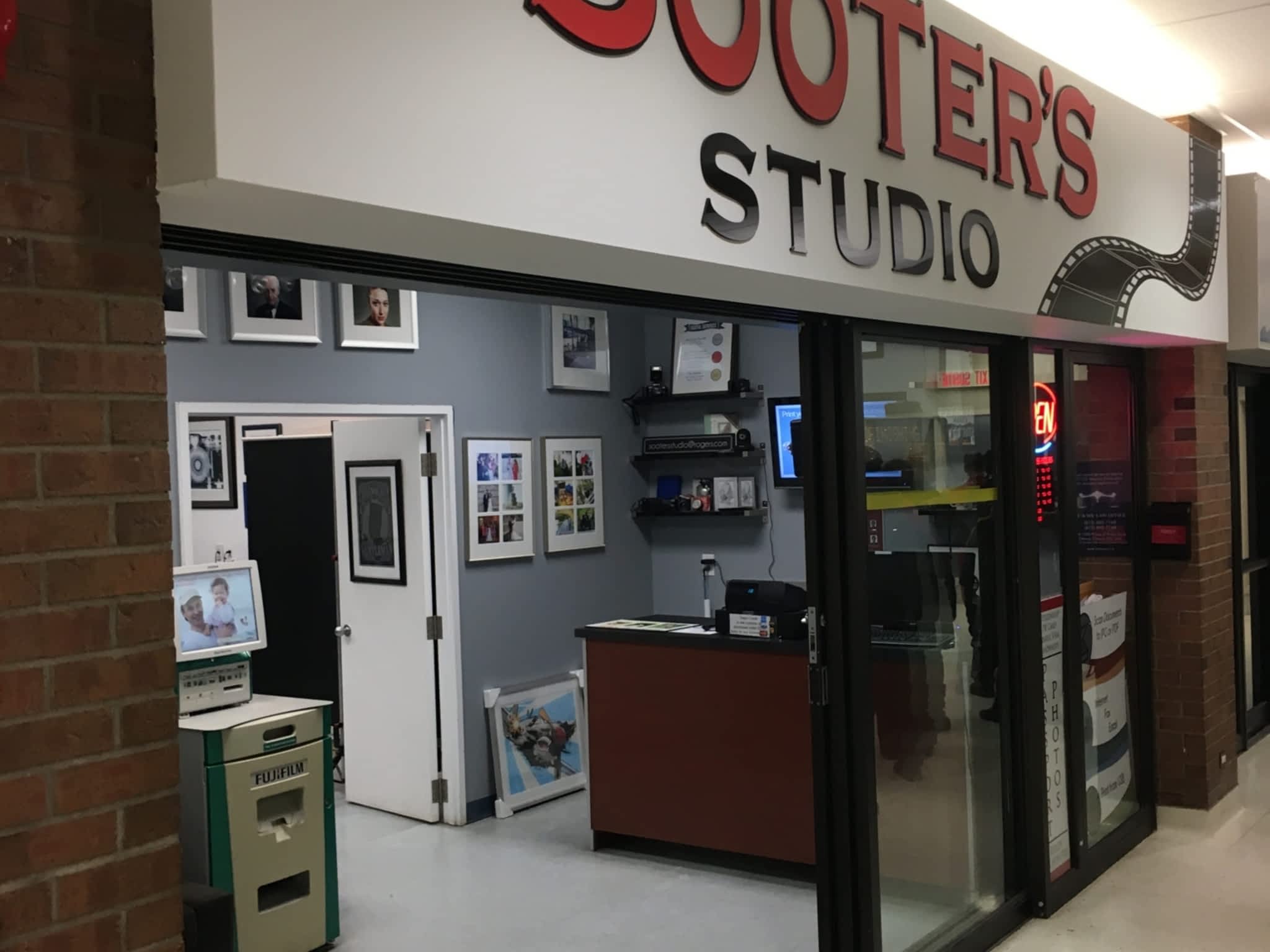 photo Sooter's Studio
