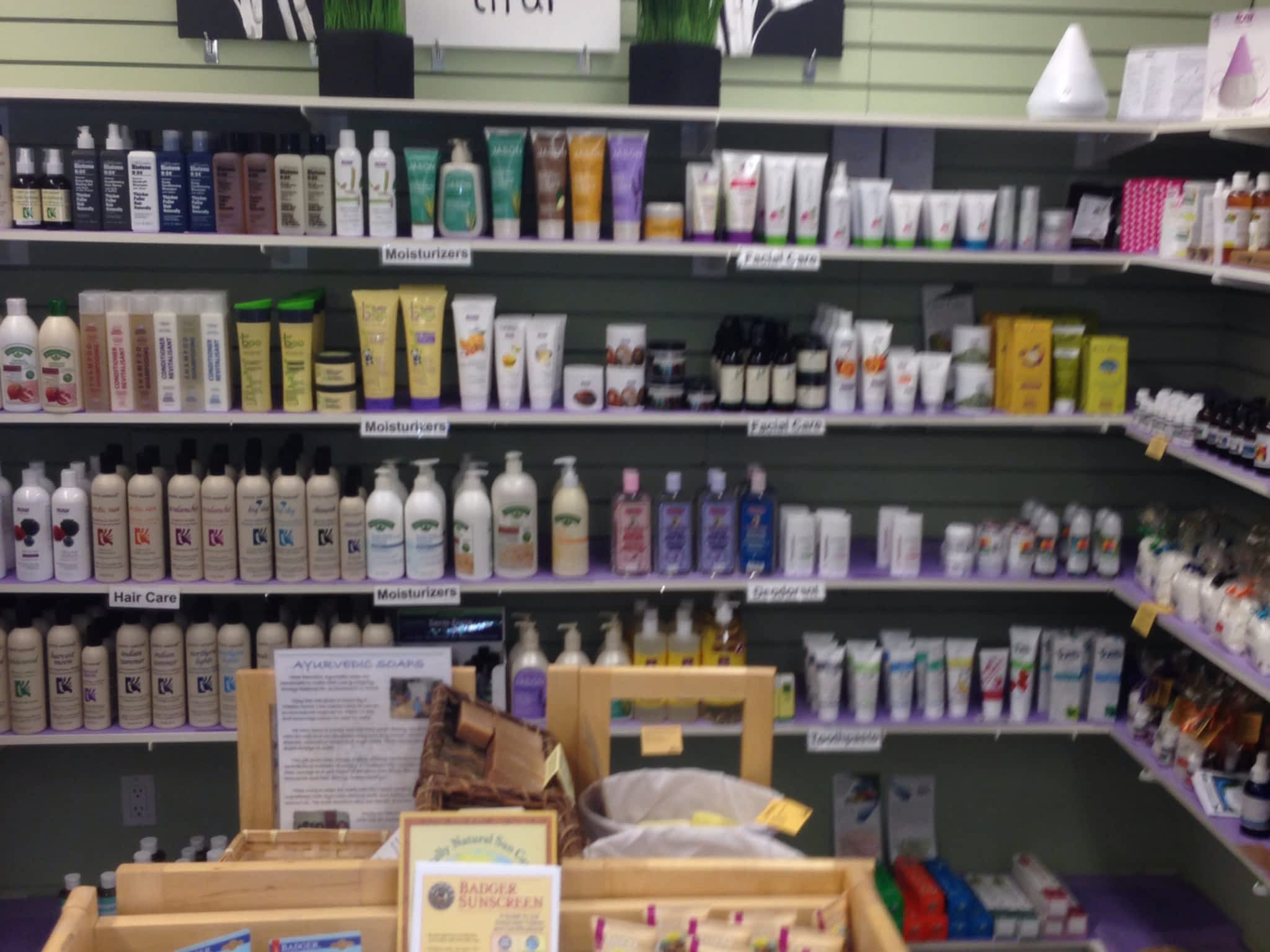 photo Anna's Vitamins Plus Ltd