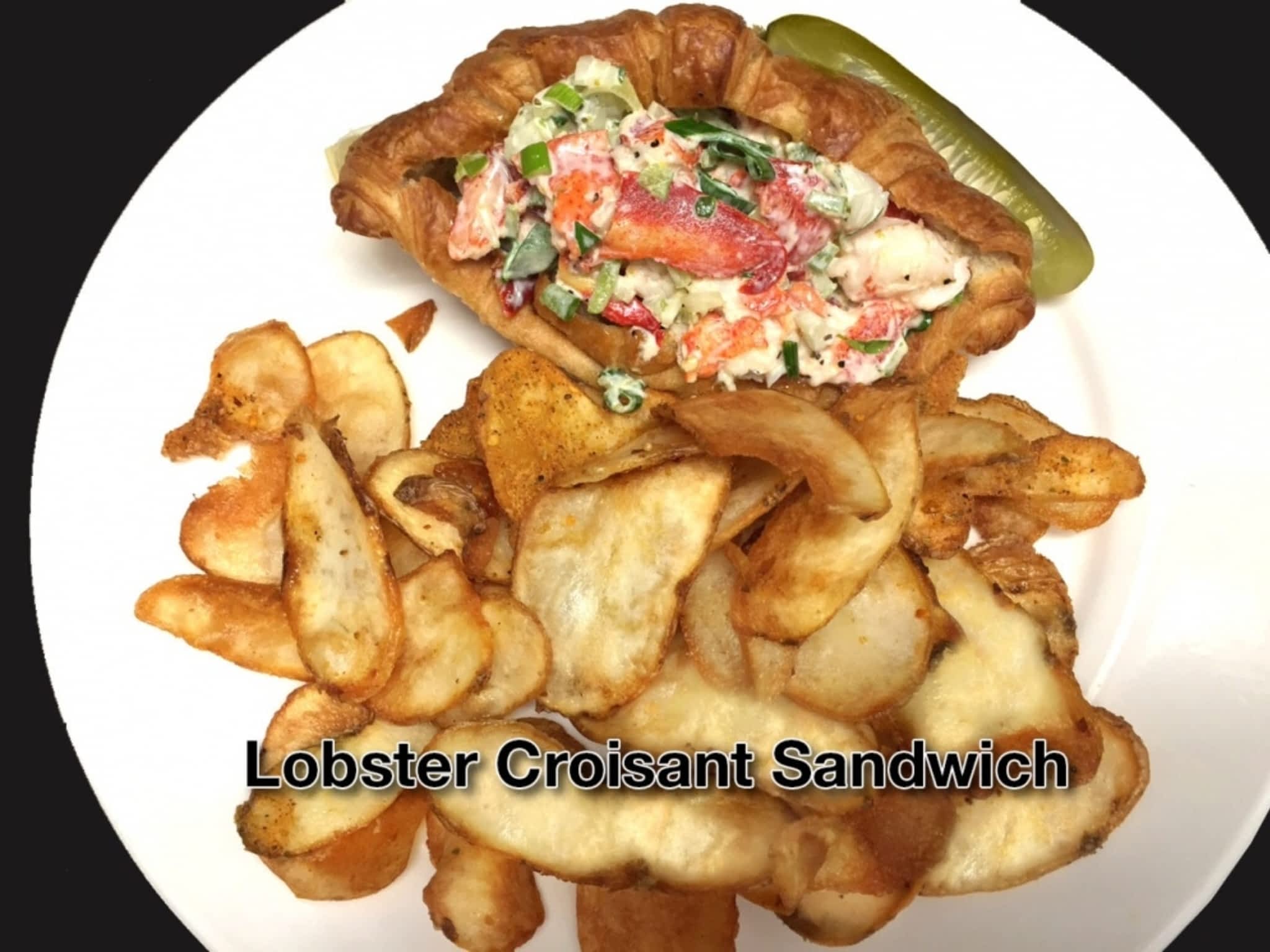 photo Lobster Monster Restaurant & Bar