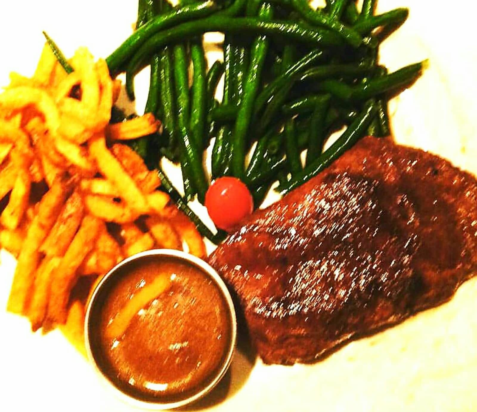 Le Steak Frites StPaul Menu, Hours & Reservation 405 rue Saint