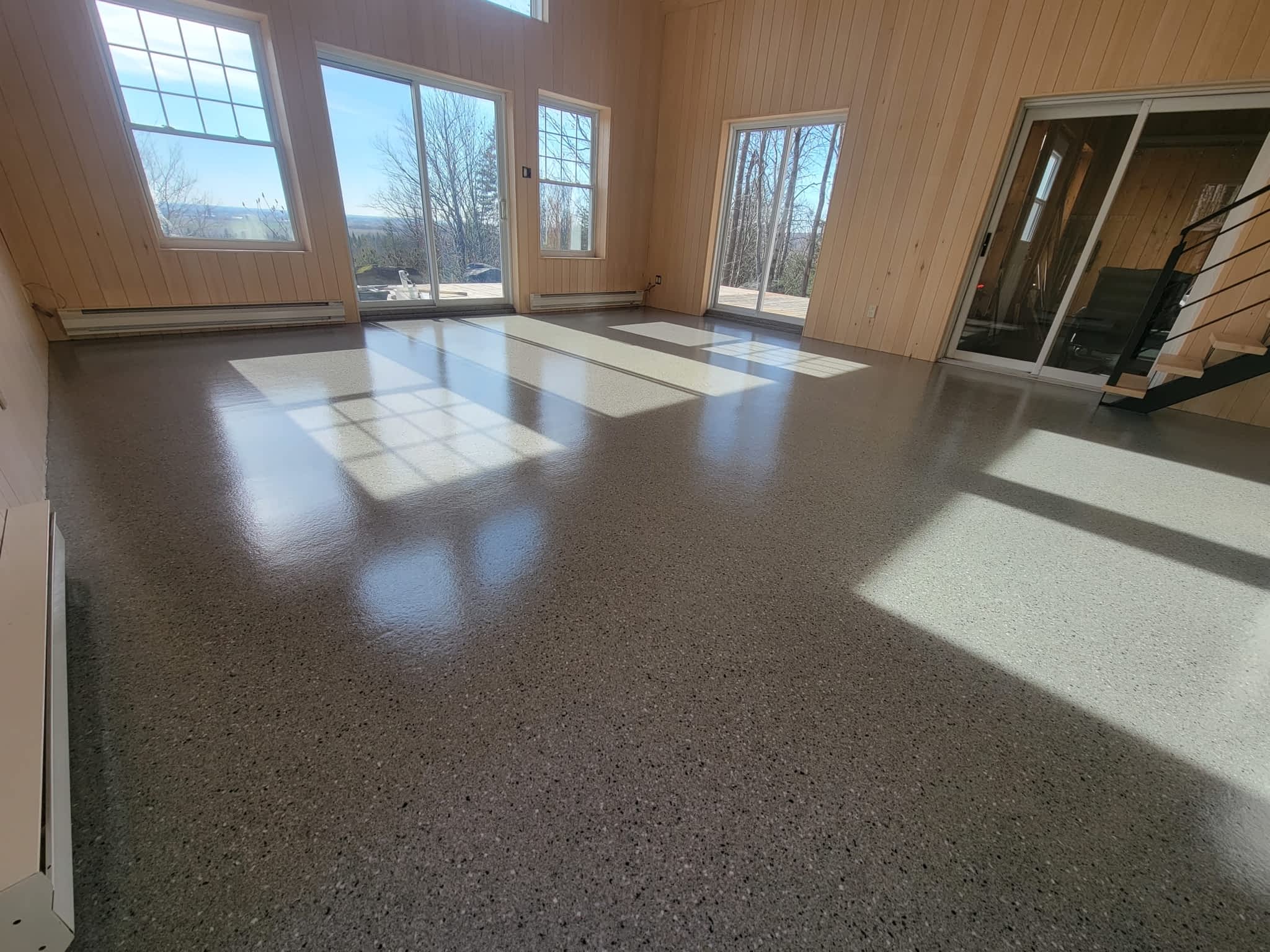 photo Finition Époxy Philippe Rioux | Plancher Époxy