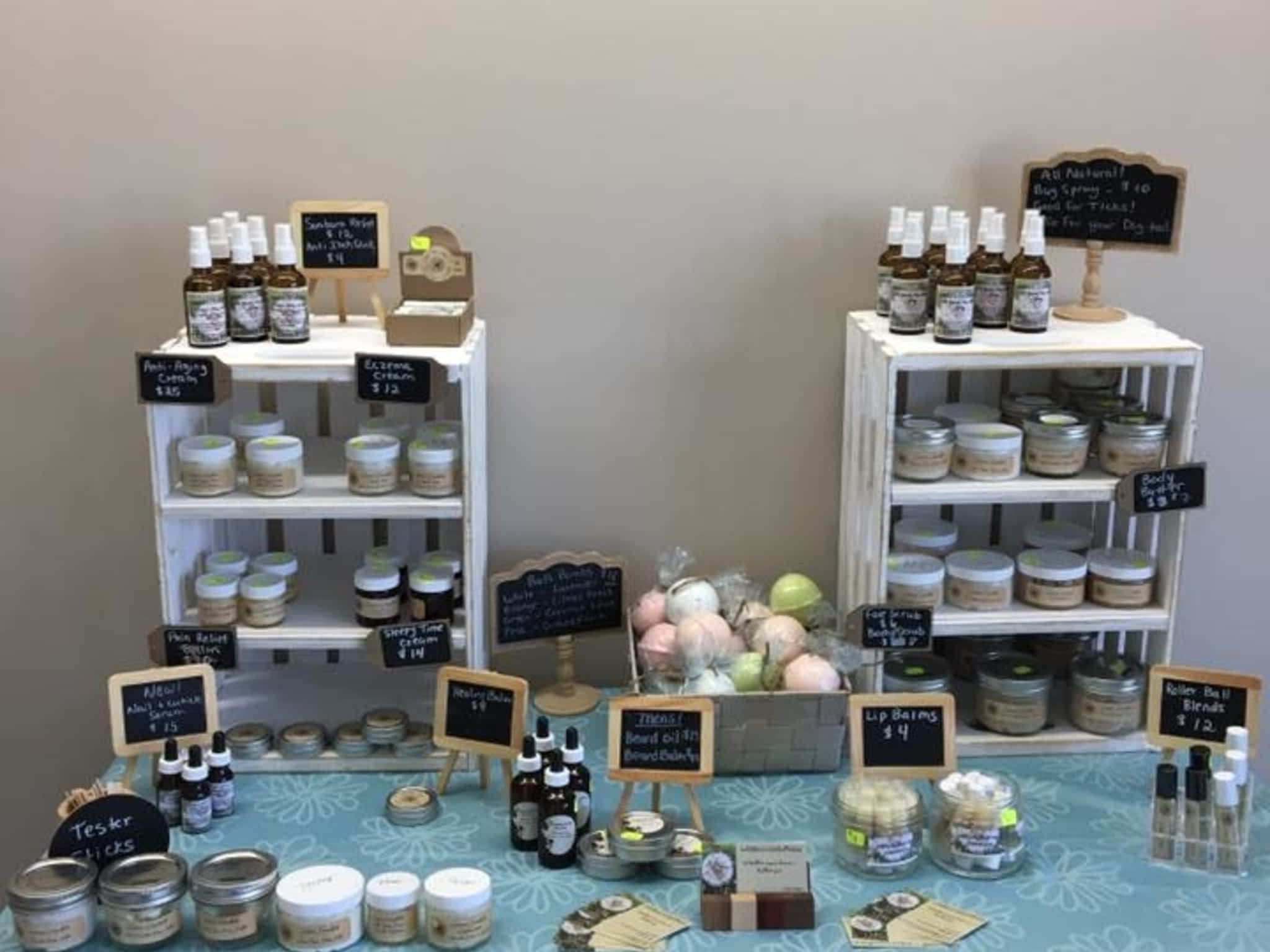 photo Laura's Essentials