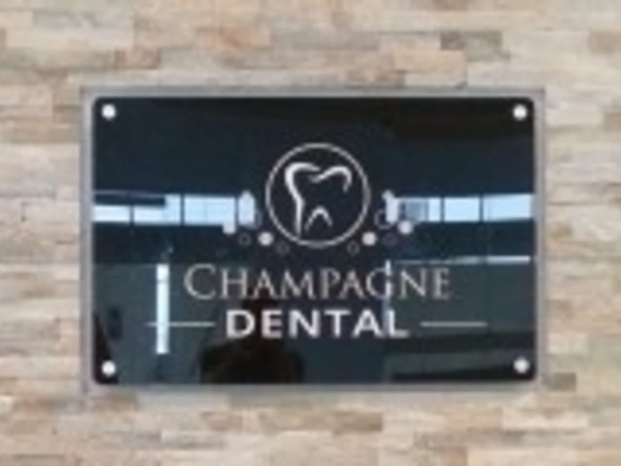 photo Champagne Dental