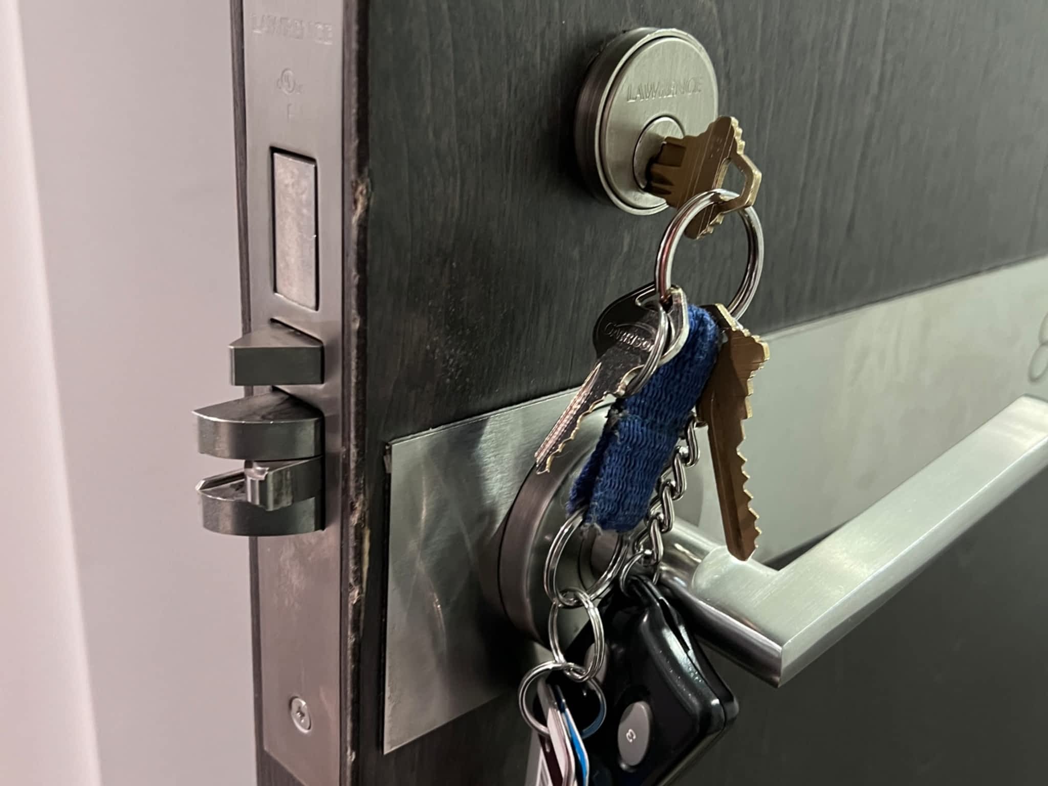 photo Decent Lock (Mobile Locksmith)