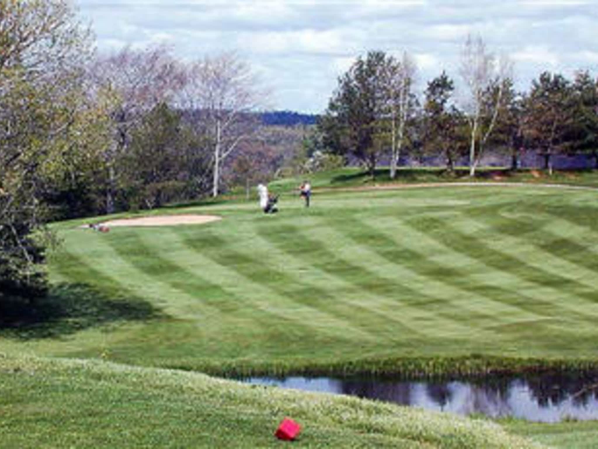 photo River Oaks Golf Club