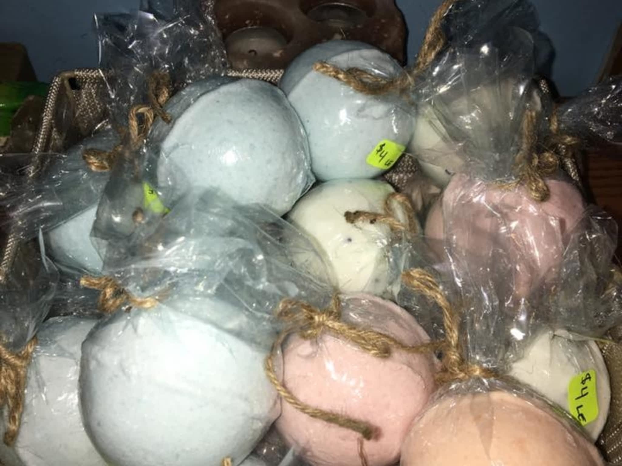 photo Laura's Essentials