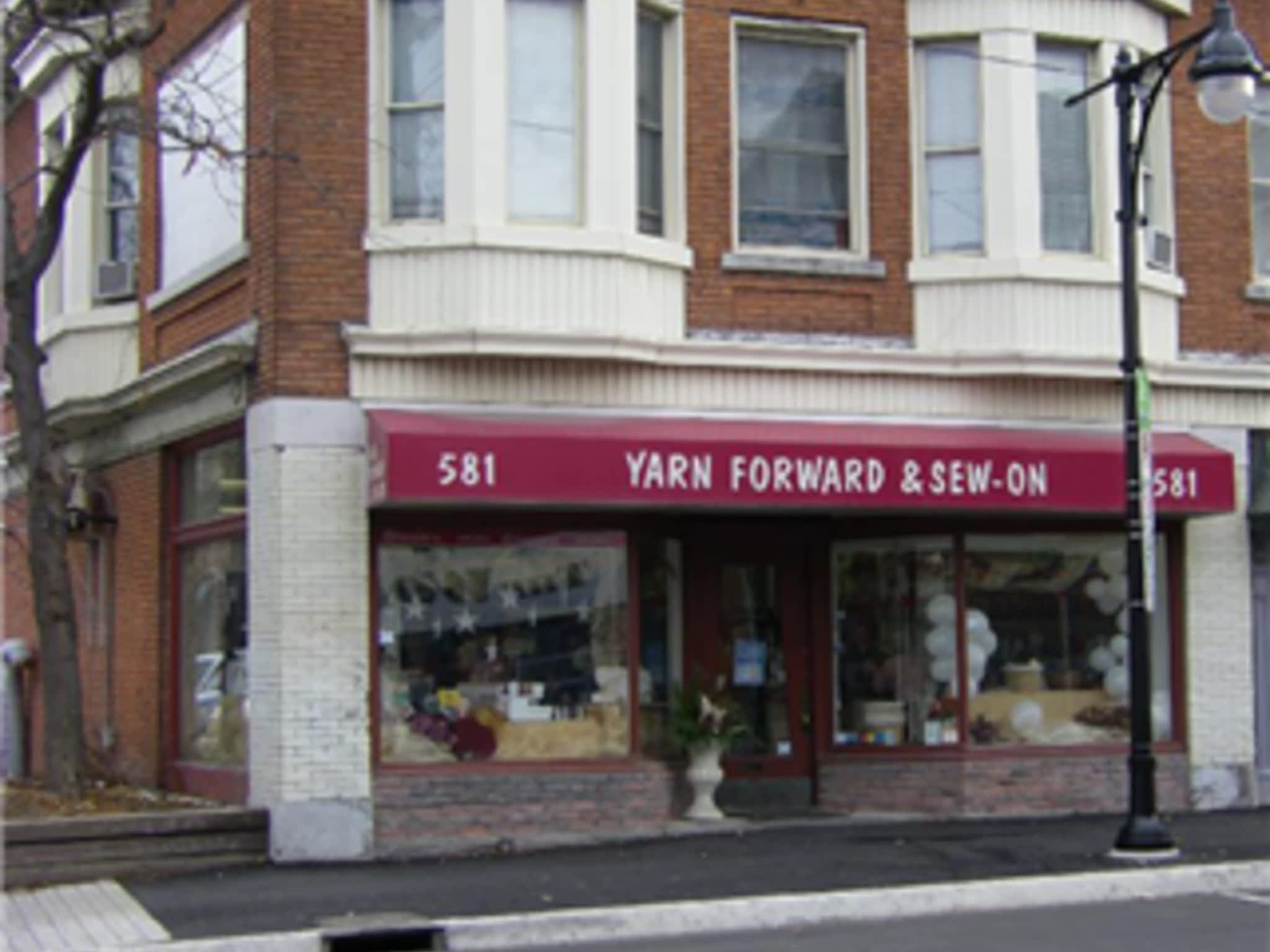 photo Yarn Forward