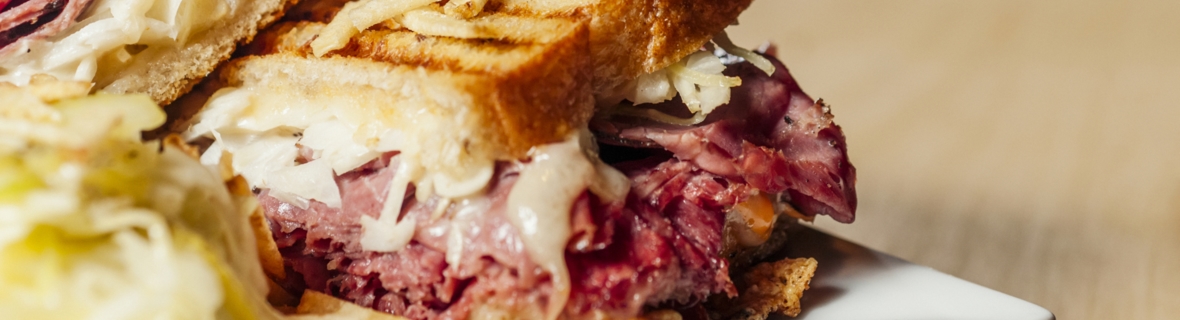 The tastiest smoked meat sandwiches in Vancouver