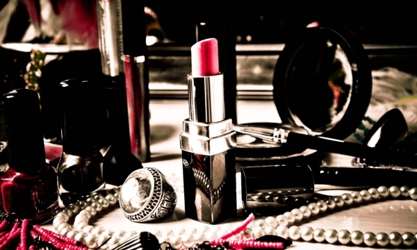 Edmonton beauty shops with fab products | YP Smart Lists