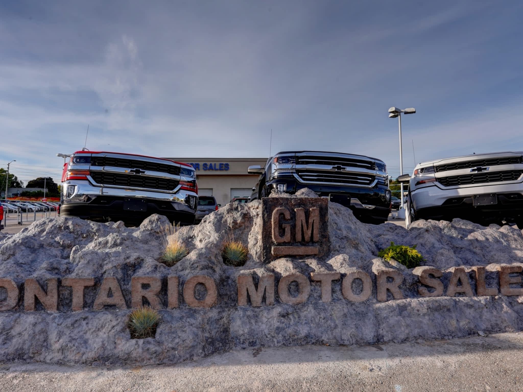 photo Ontario Motor Sales Ltd