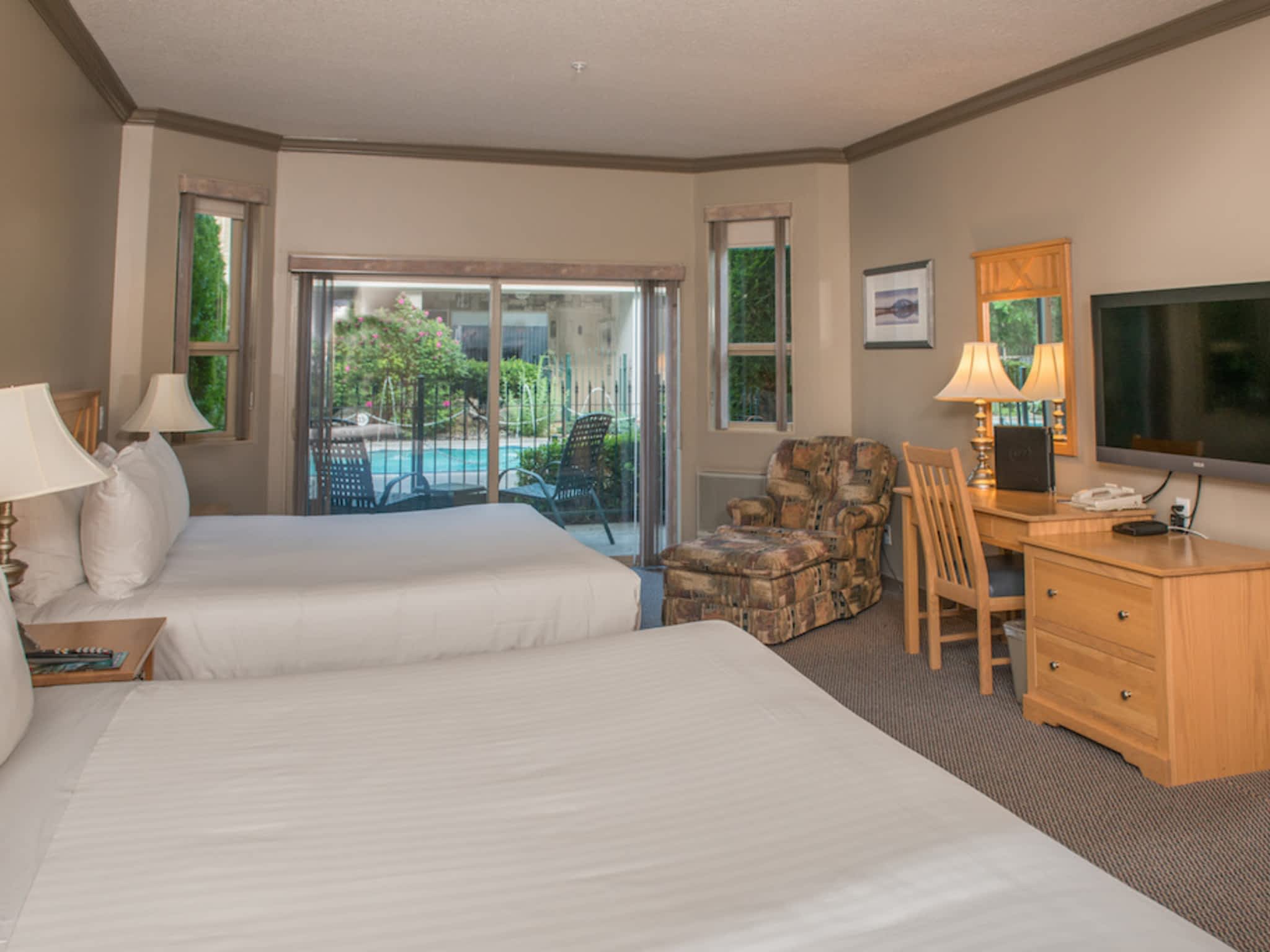 photo Hilltop Inn