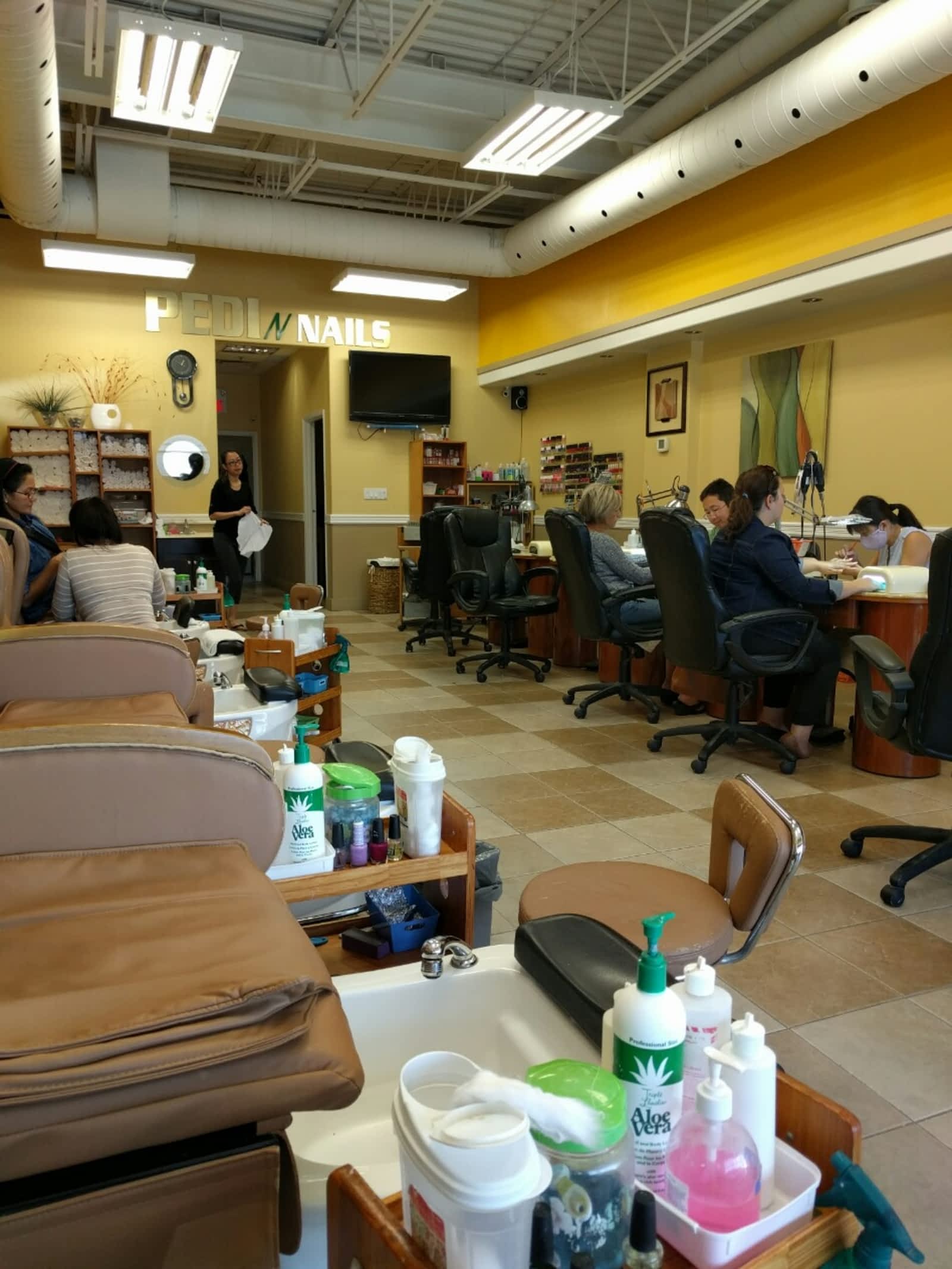 pedi-and-nails-opening-hours-6956-financial-dr-mississauga-on