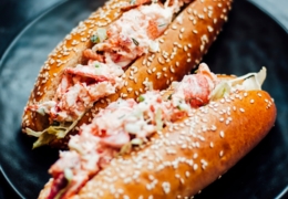 Best restaurants for lobster rolls in Toronto