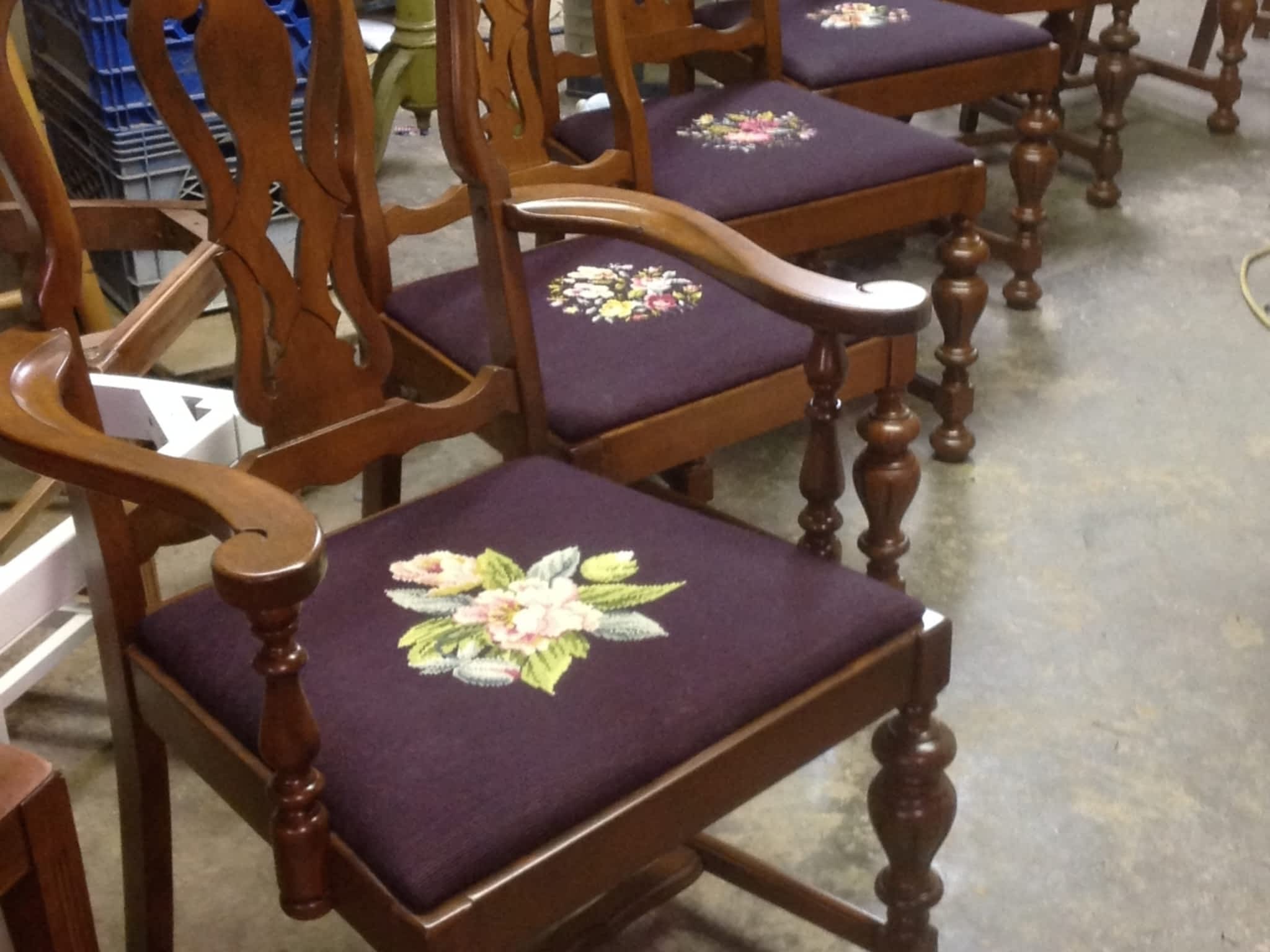 photo Classic Furniture Restoration & Sales