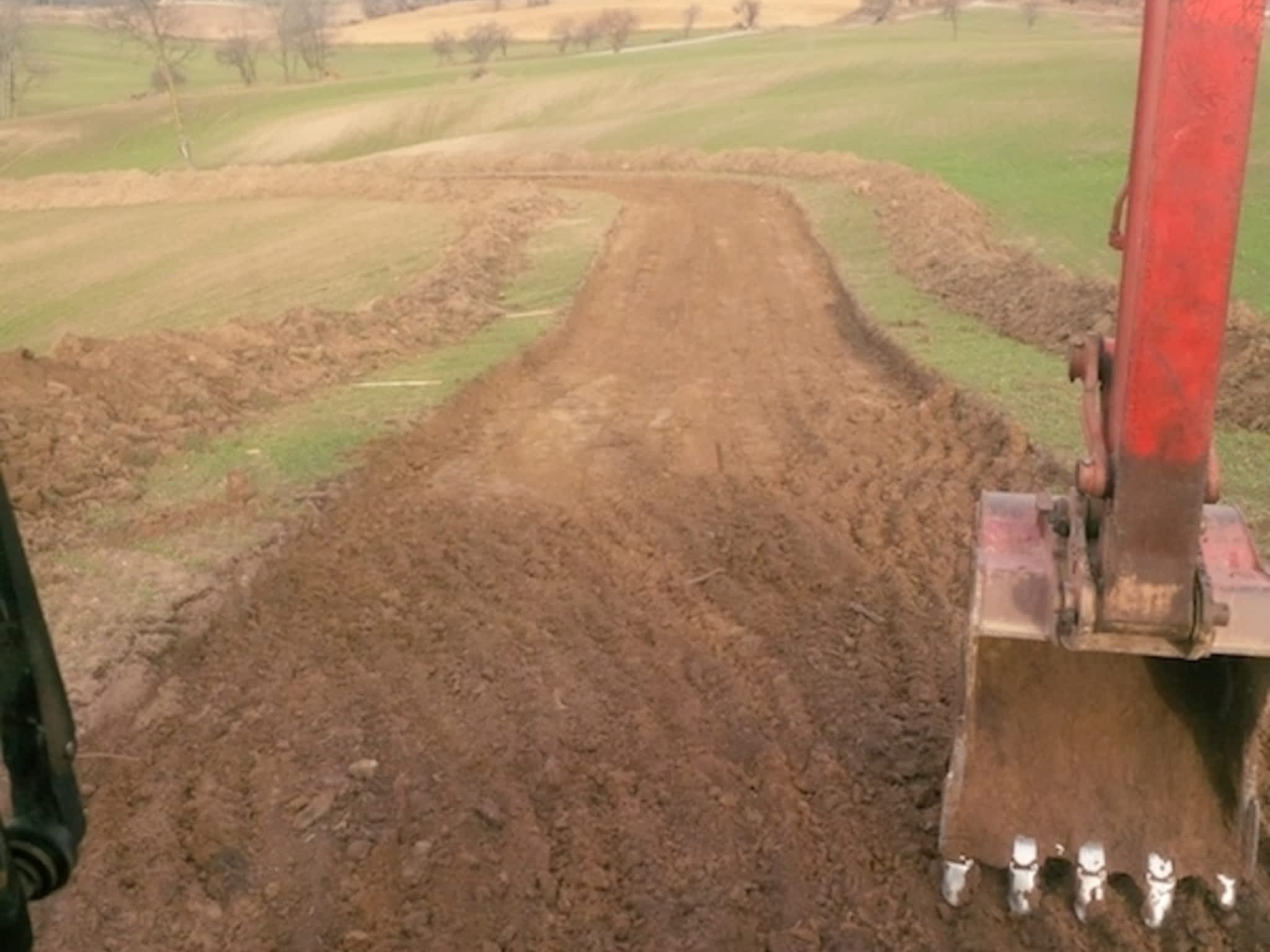 photo Alec Leask Earthmoving & Haulage