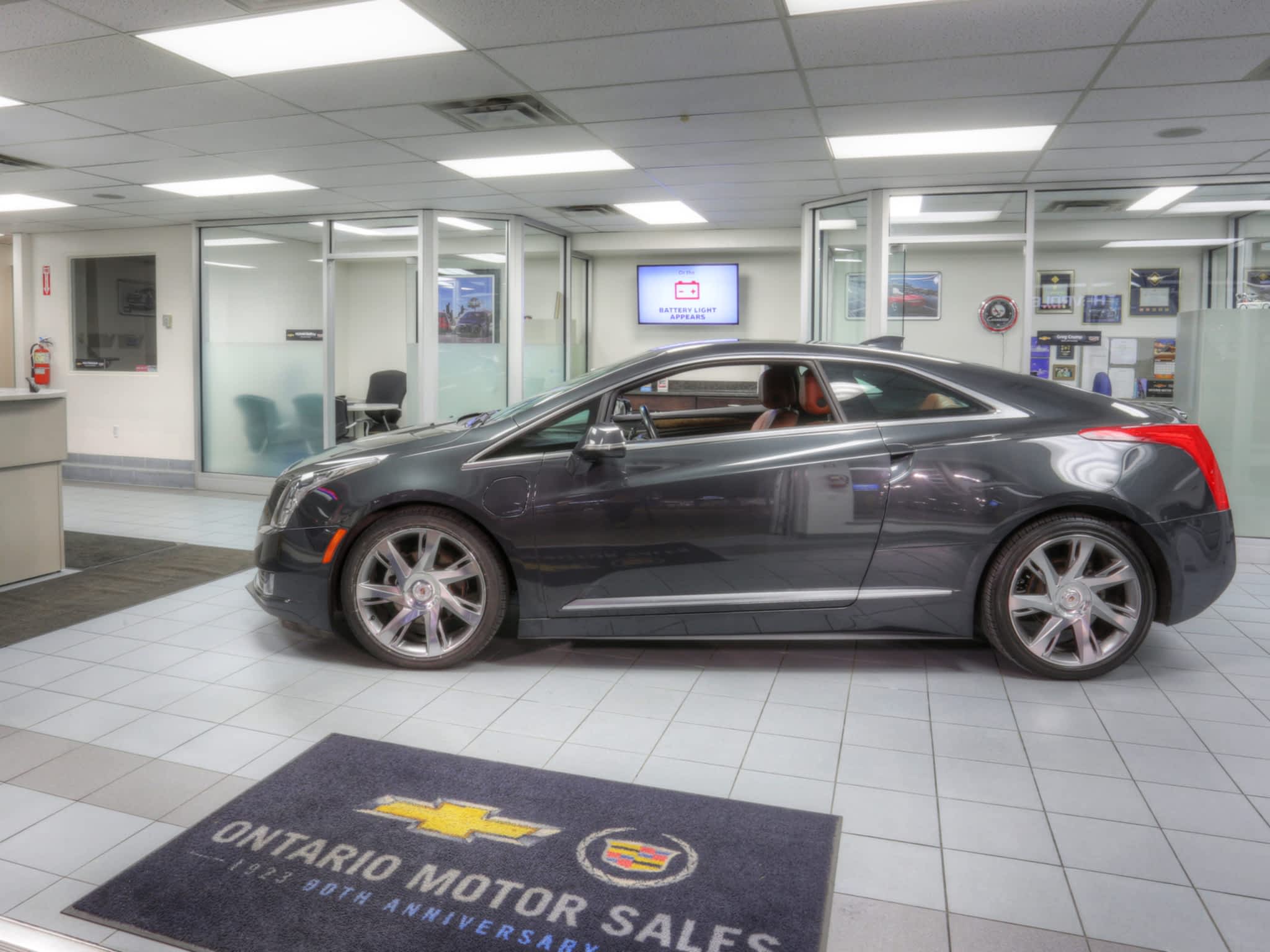 photo Ontario Motor Sales Ltd