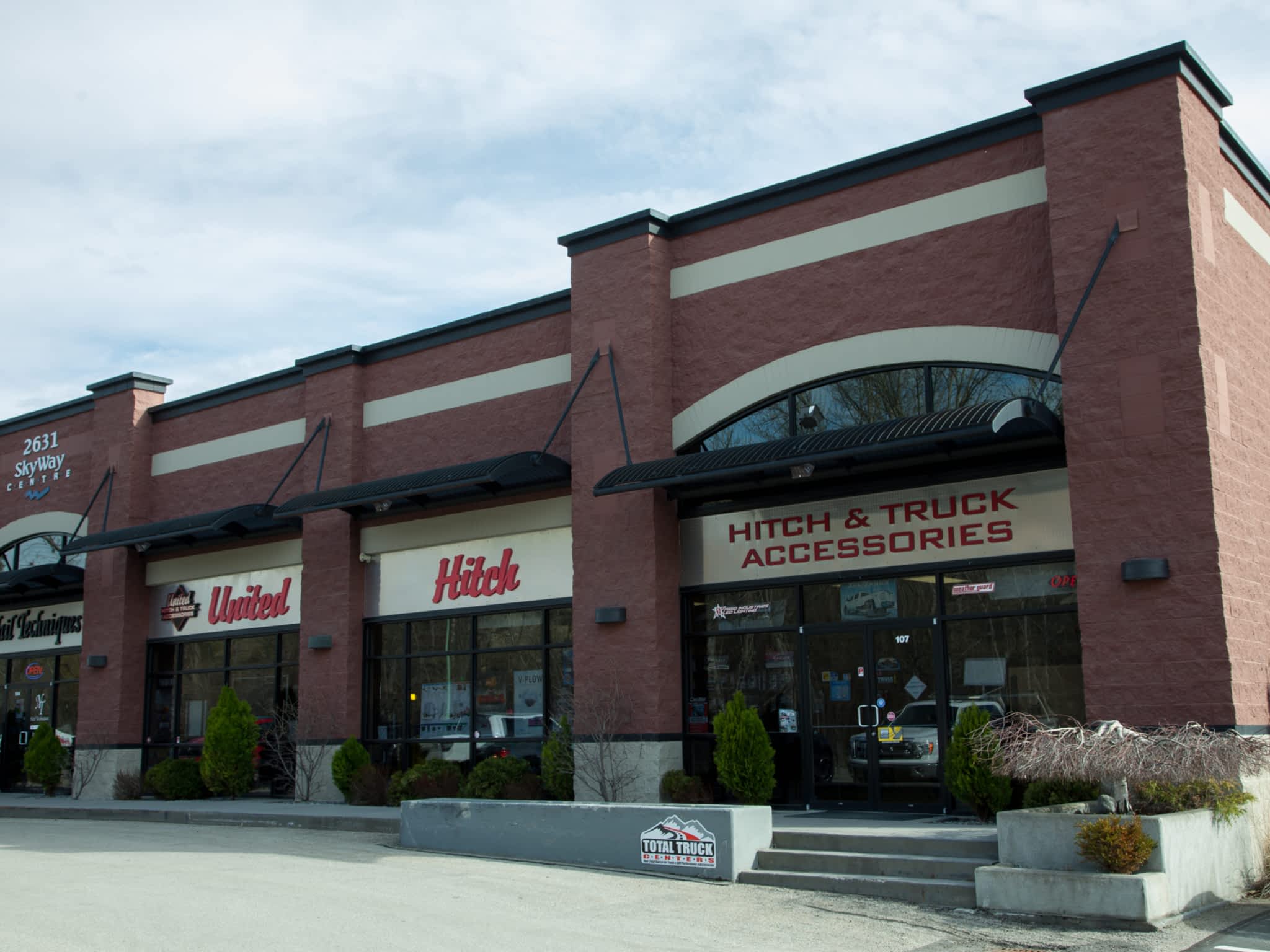 United Hitch & Truck Accessories Kelowna, BC 1072631 Enterprise