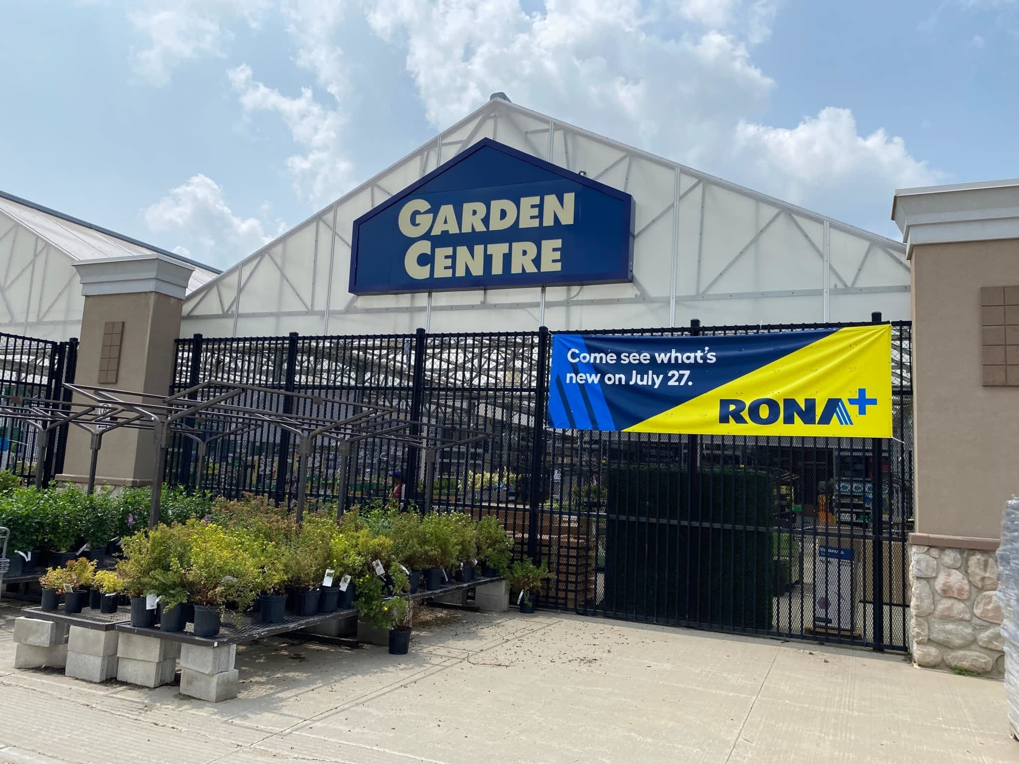 photo Garden Centre at Rona+