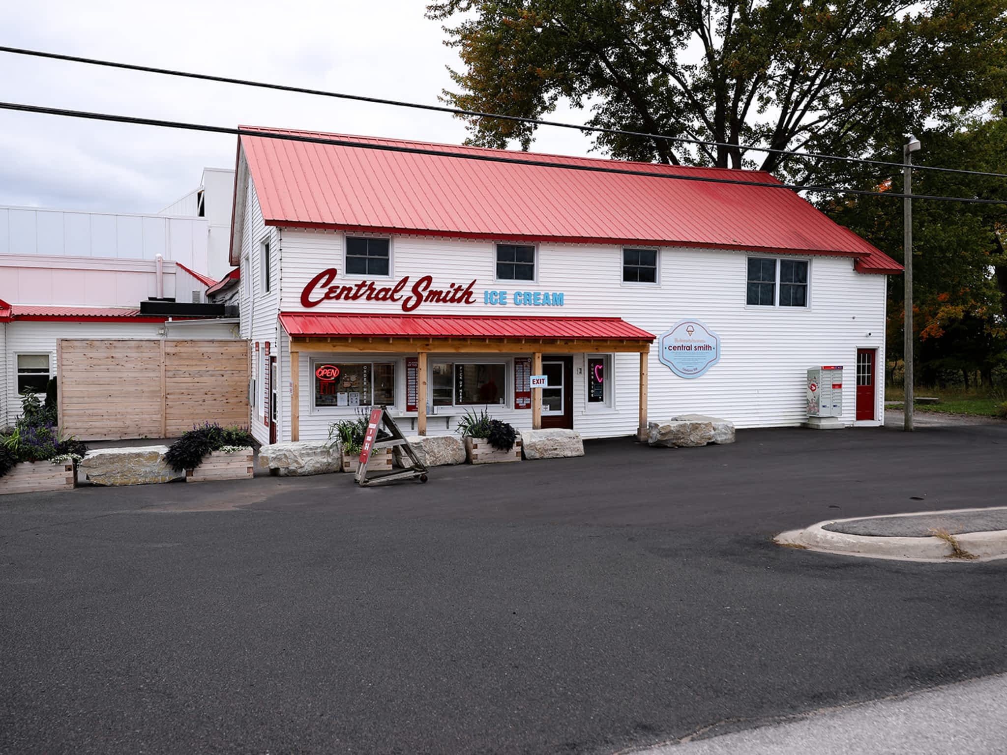 photo Van de Bor Paving Ltd