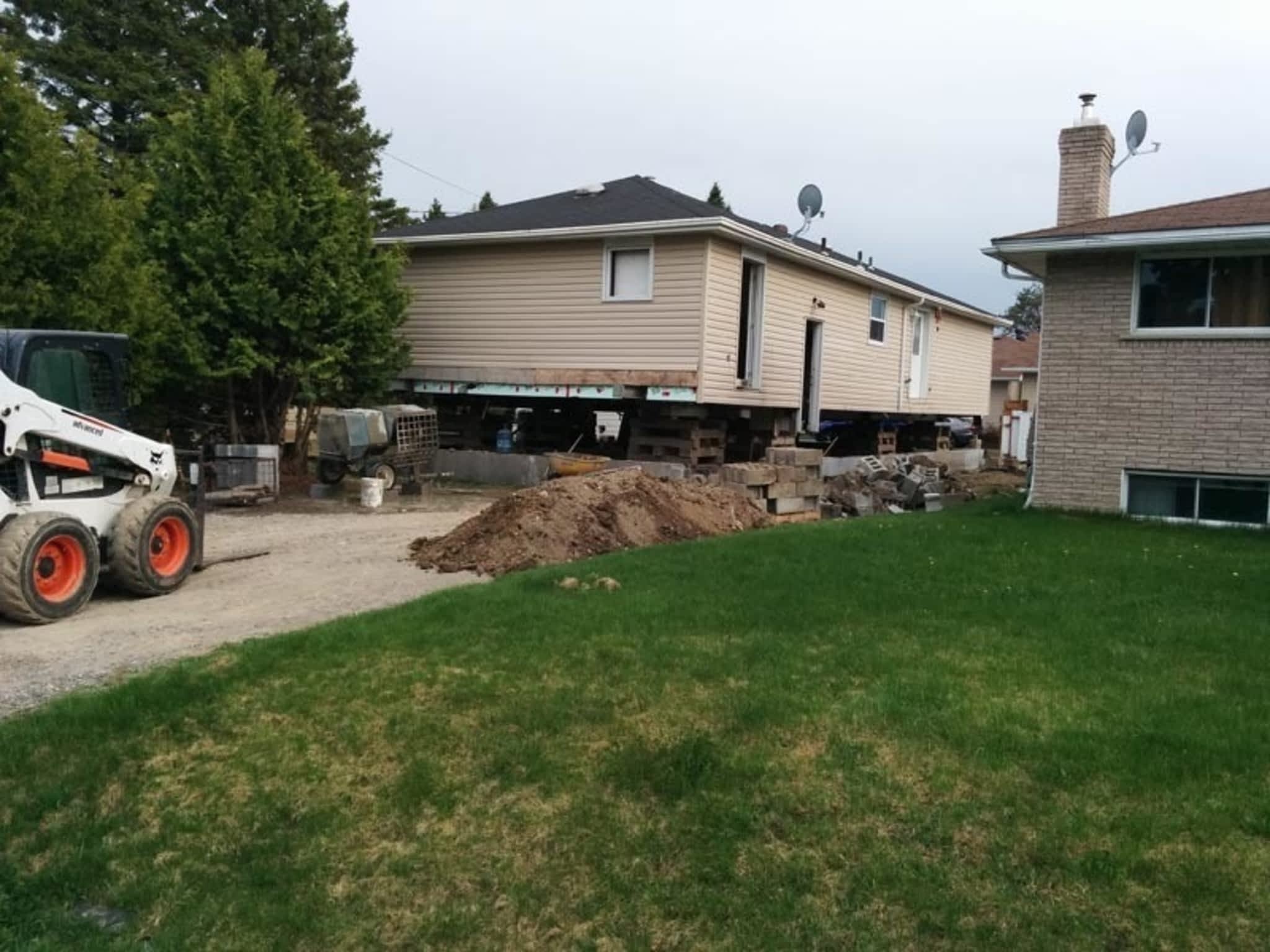 photo Advanced Construction & Sons Inc