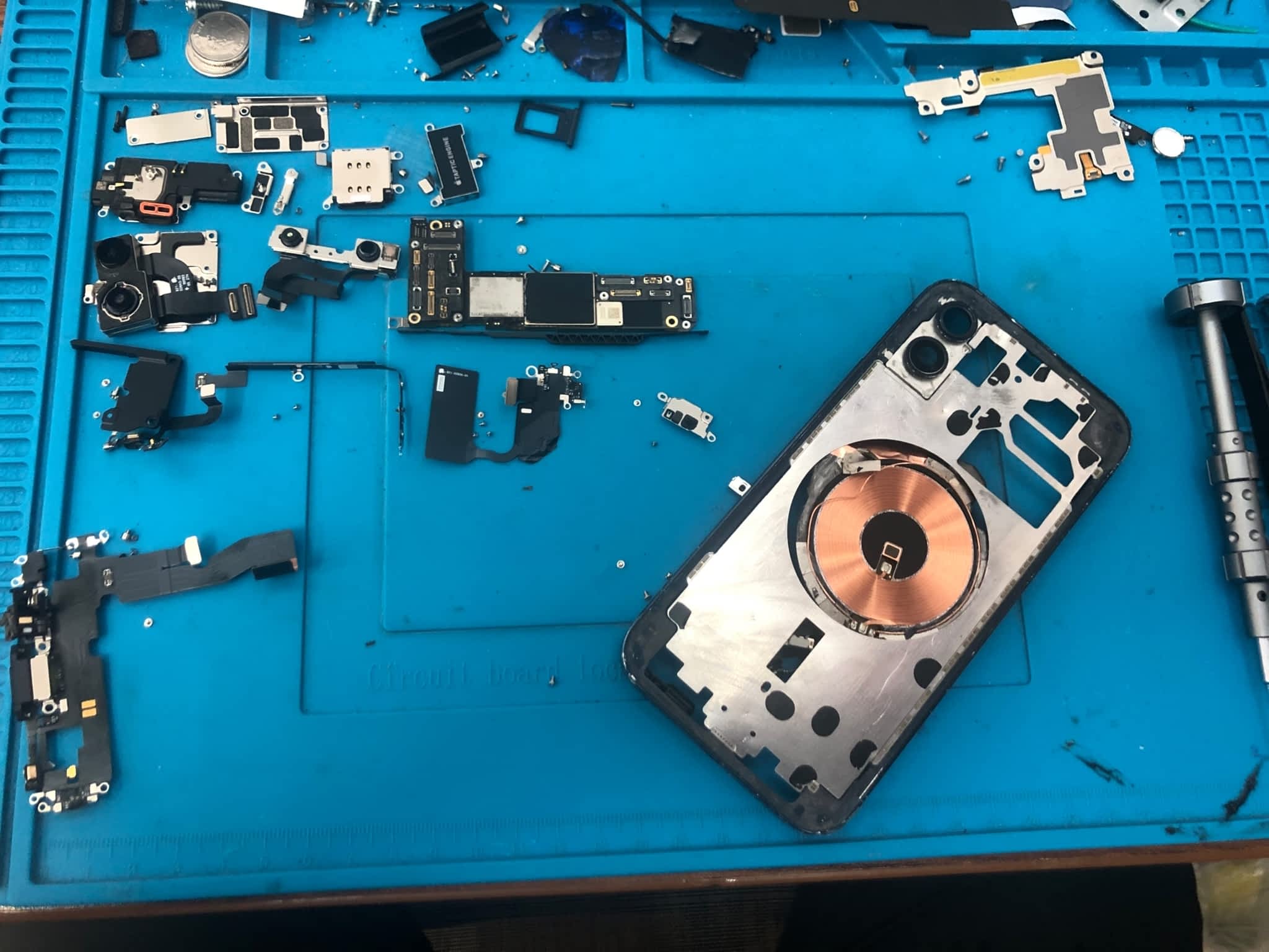 photo Mr Robot - Electronic Repairs