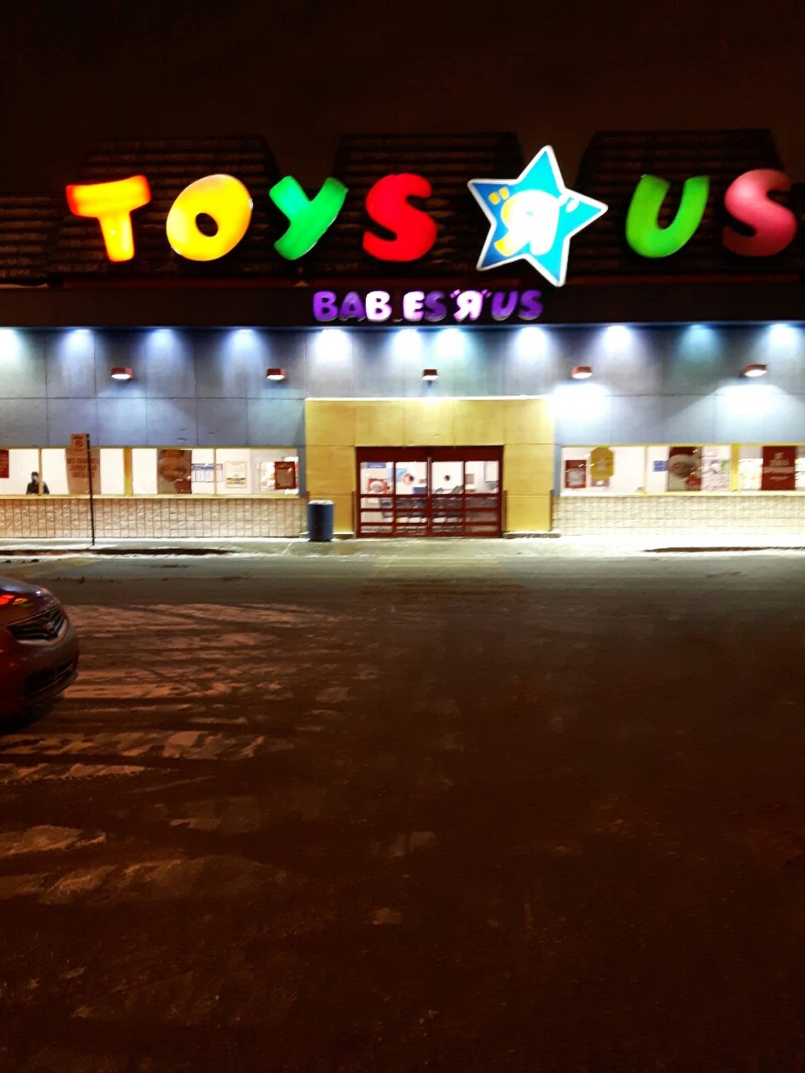 magasin toys r us montreal