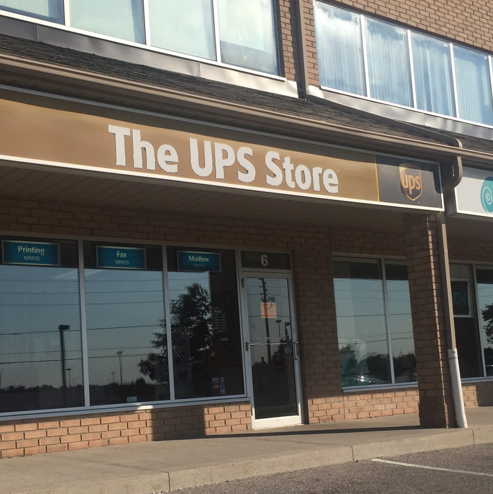 The UPS Store Opening Hours 470 King St W, Oshawa, ON