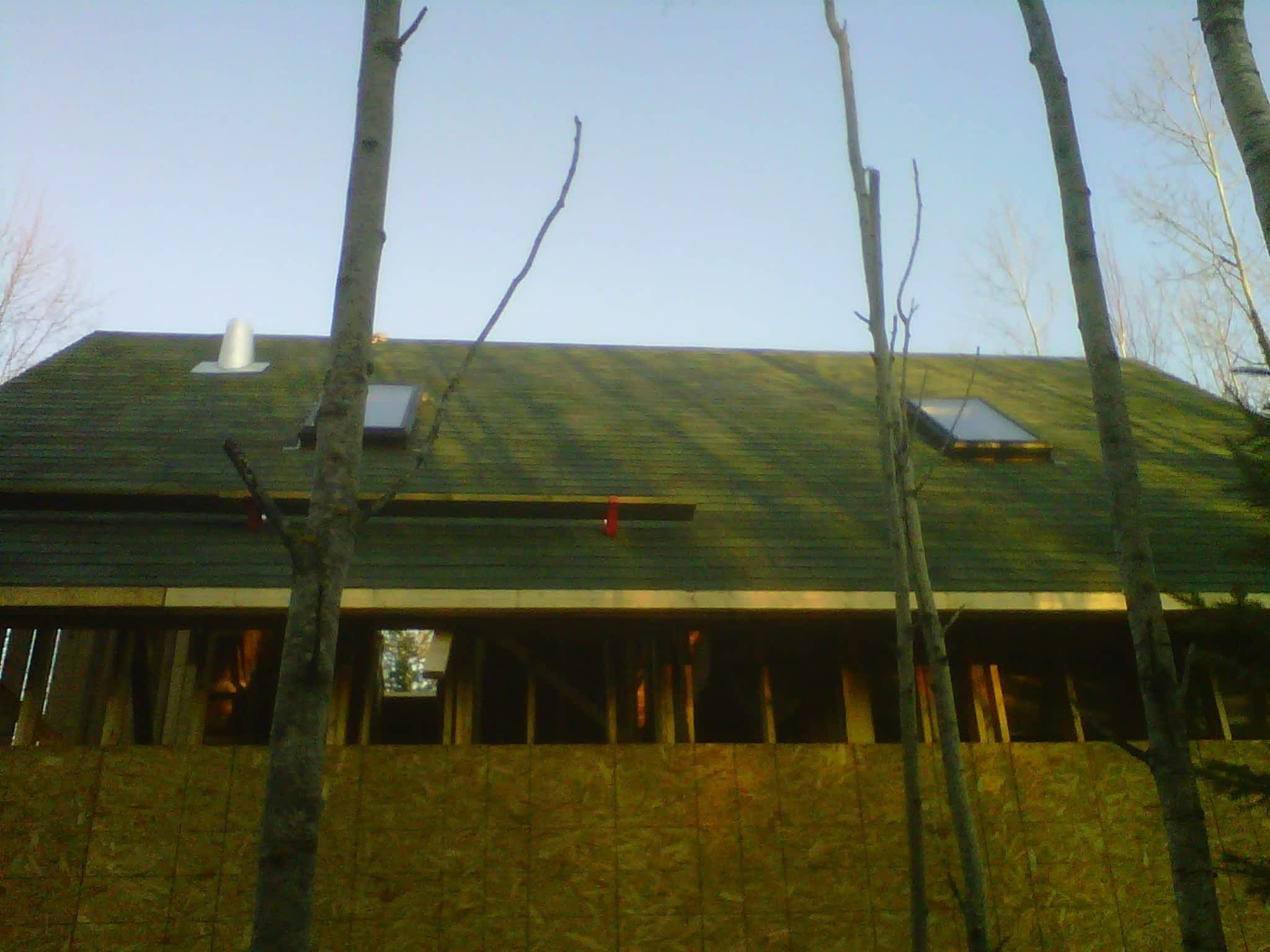 photo 204 Roofing & More